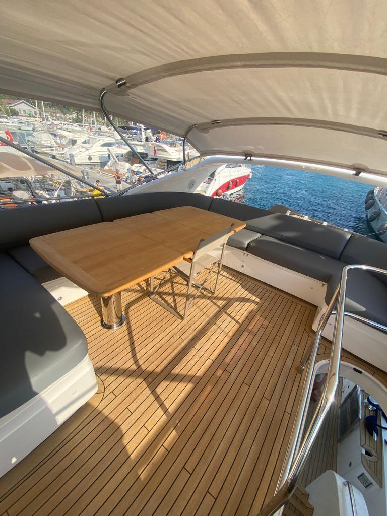 2017 Princess 60