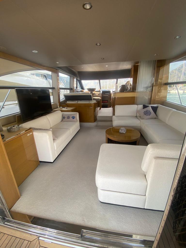 2017 Princess 60