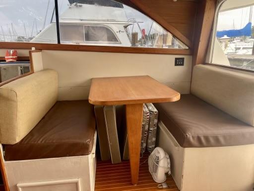 M 10119 SF Knot 10 Yacht Sales