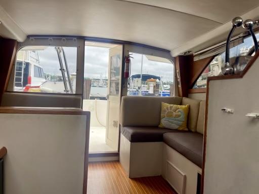 M 10119 SF Knot 10 Yacht Sales