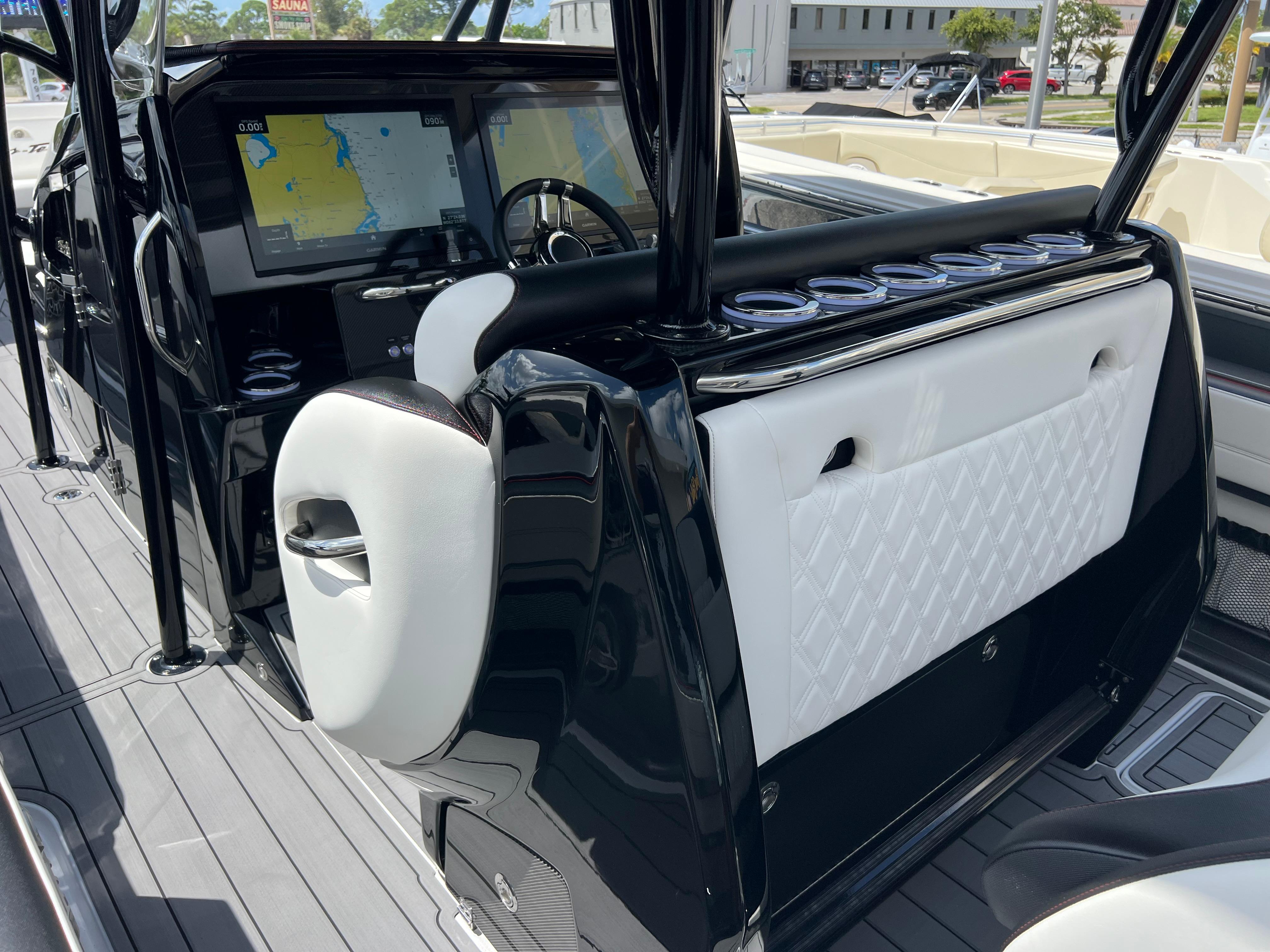 2025 Nor-Tech 390 Sport Center Console-9