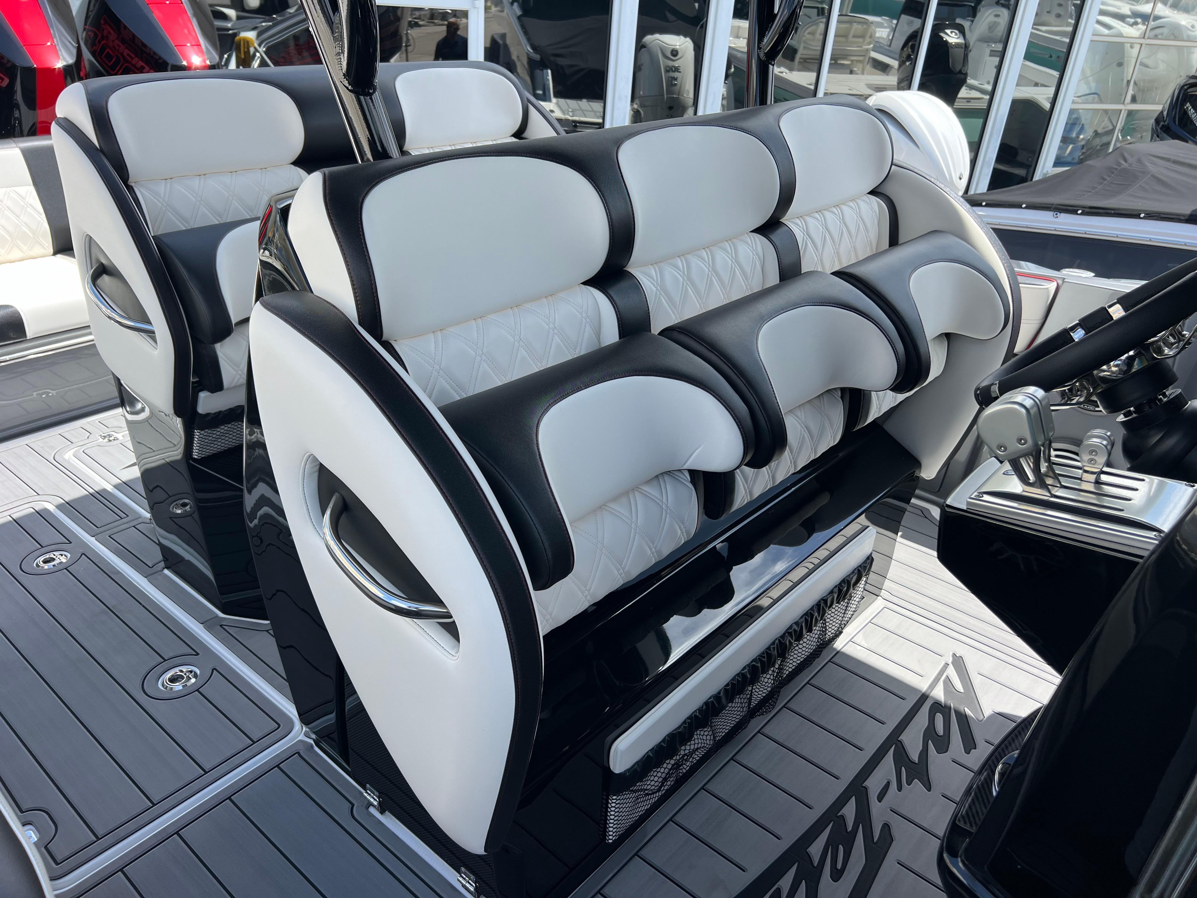 2025 Nor-Tech 390 Sport Center Console-19