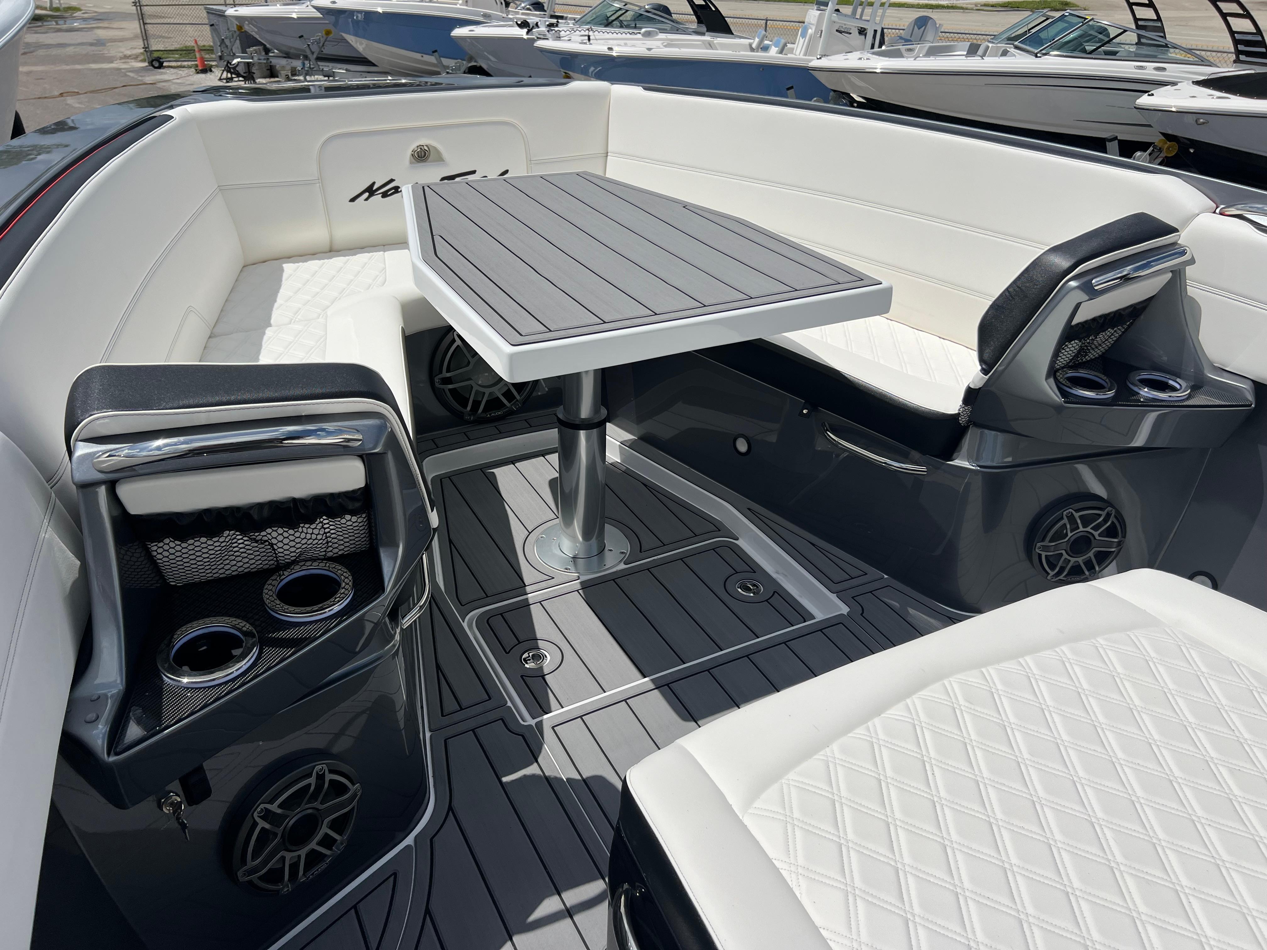 2025 Nor-Tech 390 Sport Center Console-15