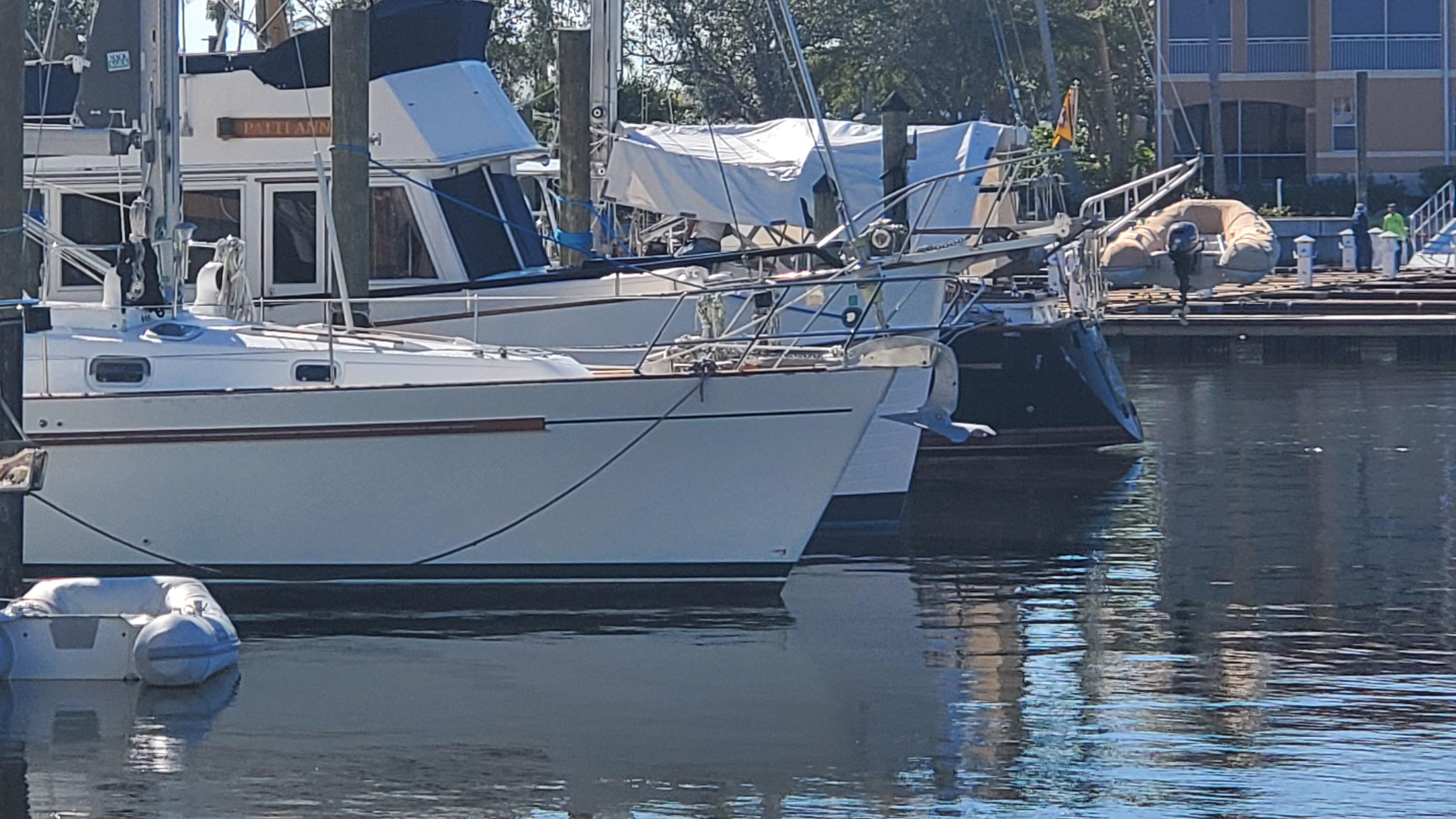 Yacht Photos Pics
