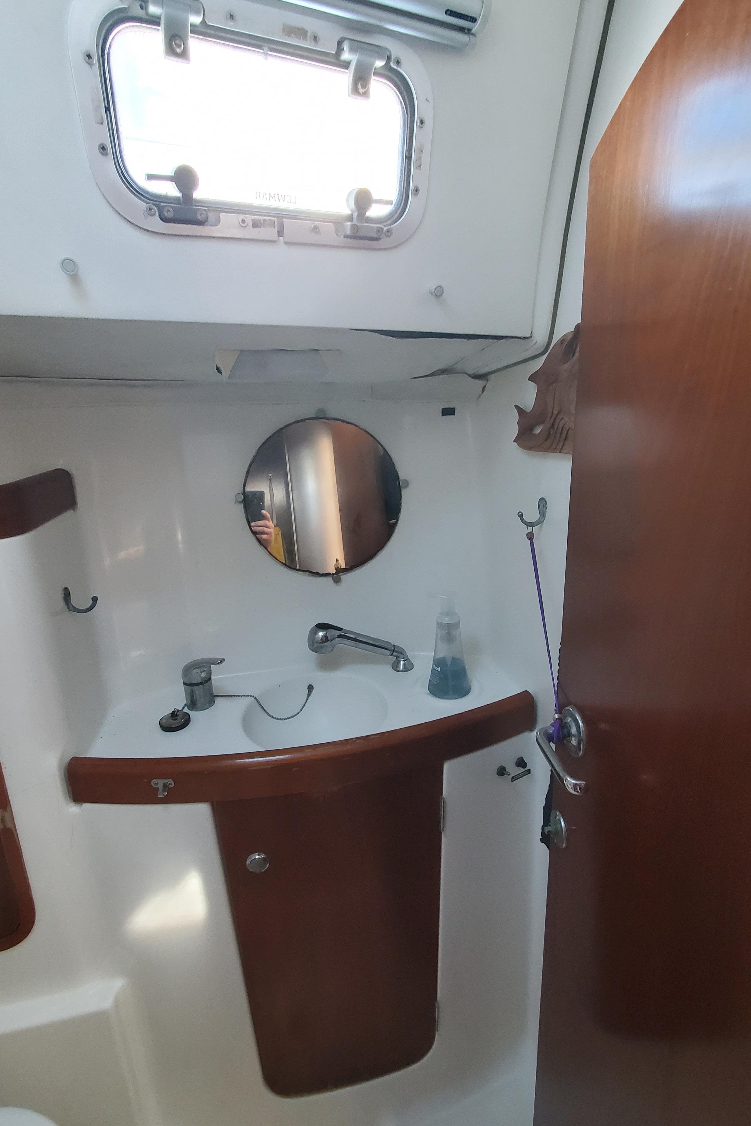 Yacht Photos Pics