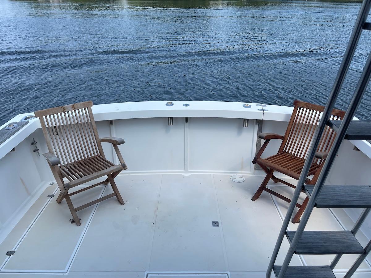  Knot 10 Yacht Sales