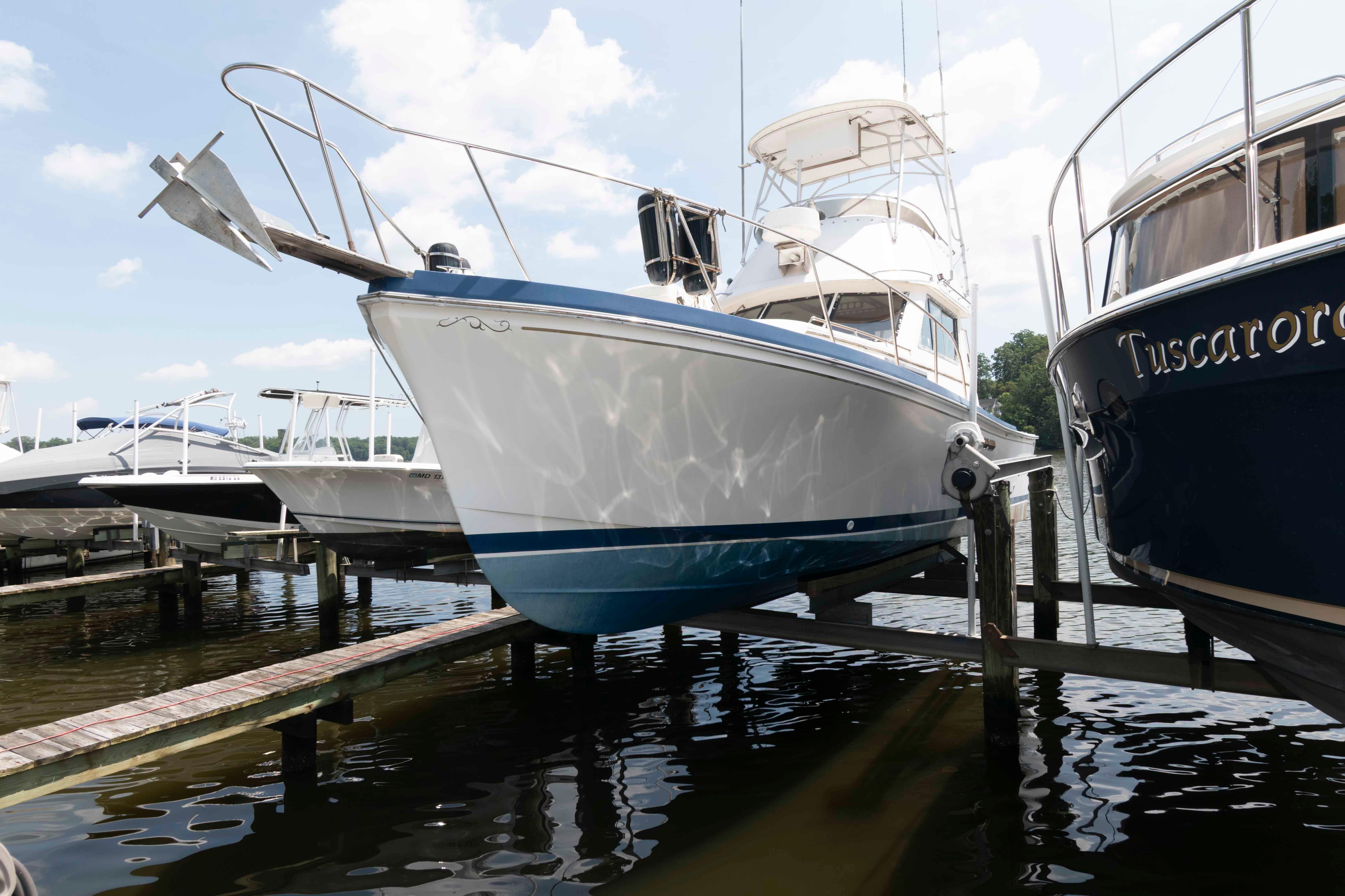  Knot 10 Yacht Sales