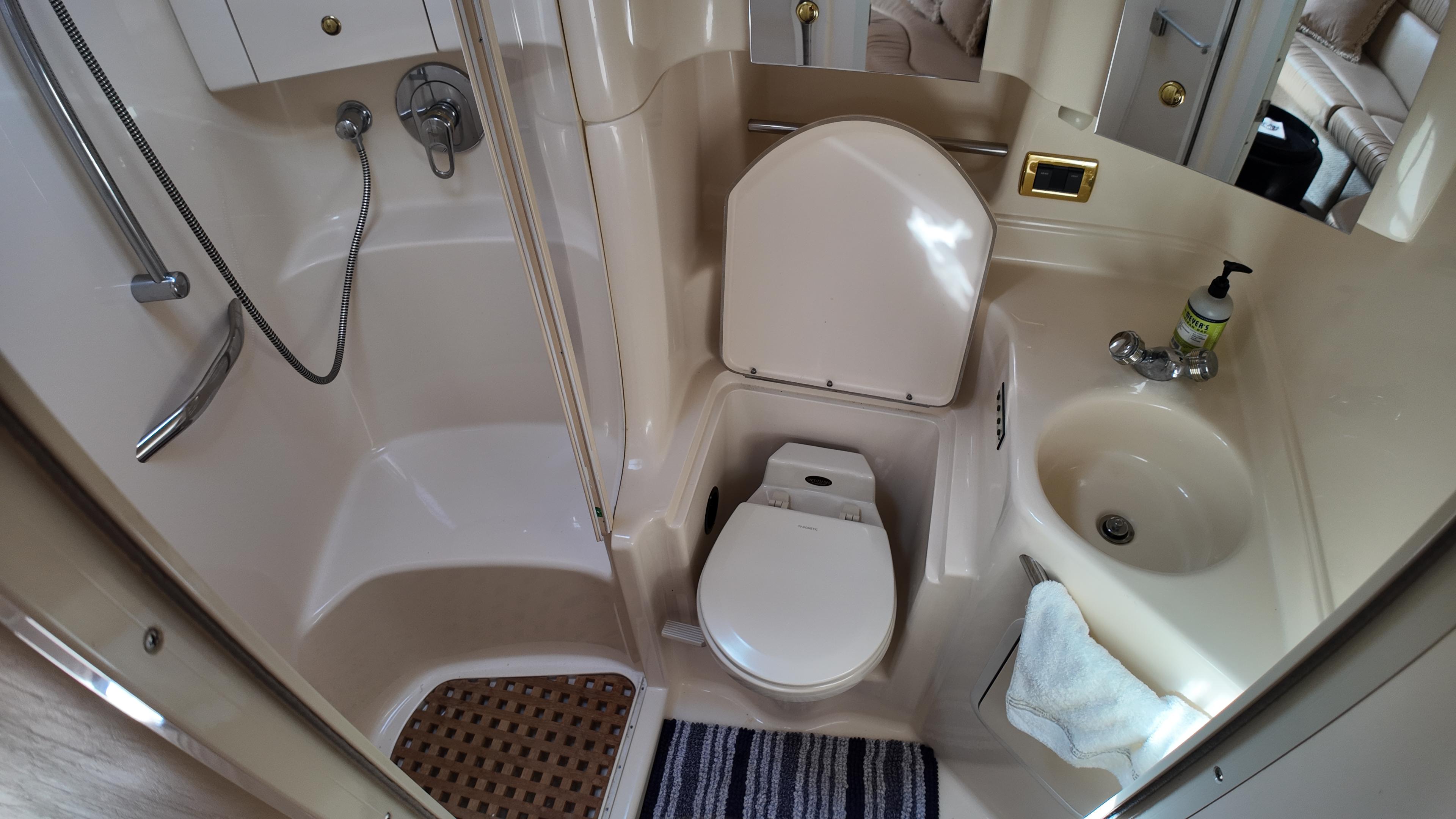 2001-sea-ray-380-sundancer-power-9690157-20250221085336897-1_XLARGE