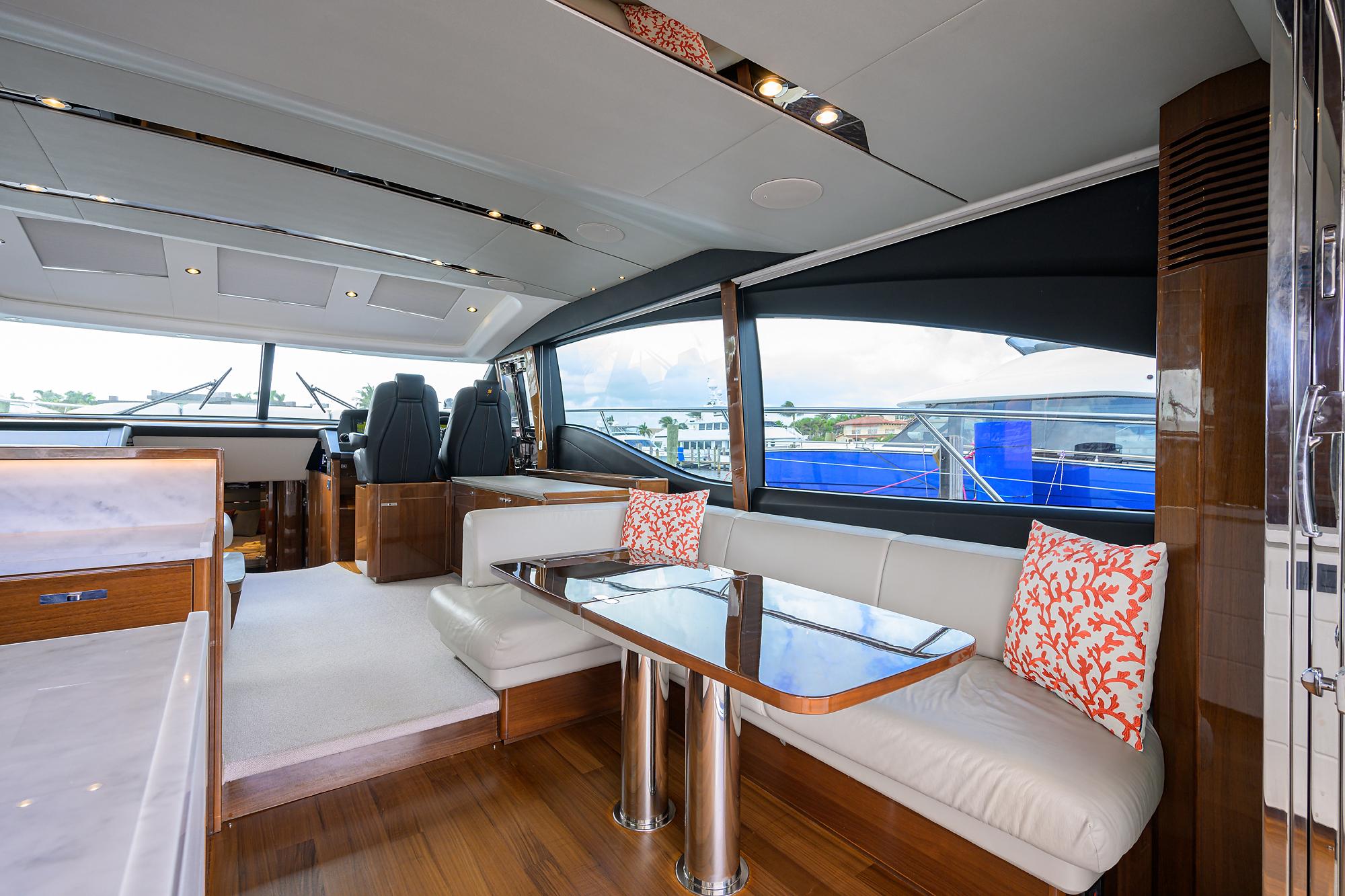 Princess S65 Gallant Lady - Dinette