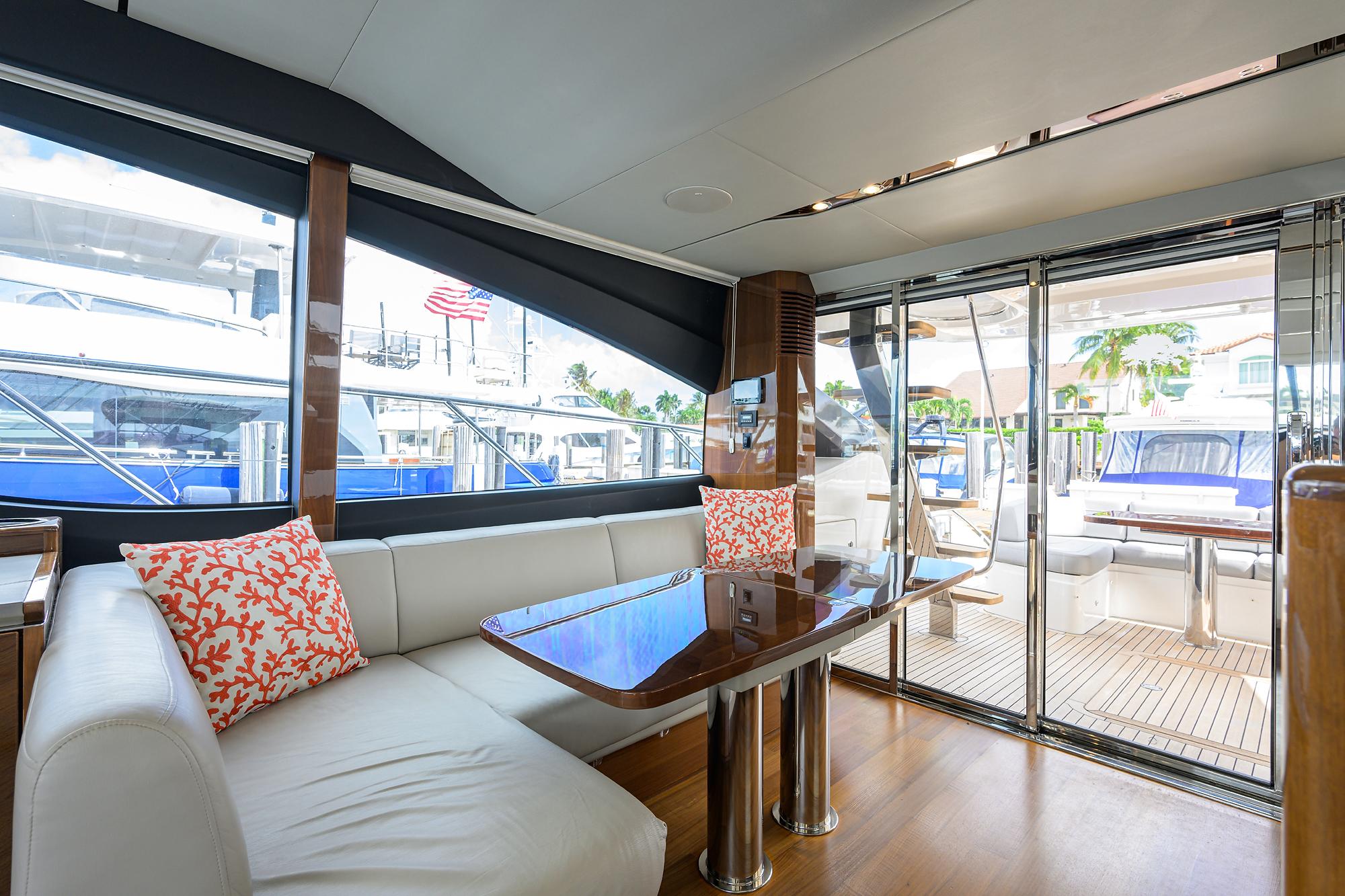 Princess S65 Gallant Lady - Dinette