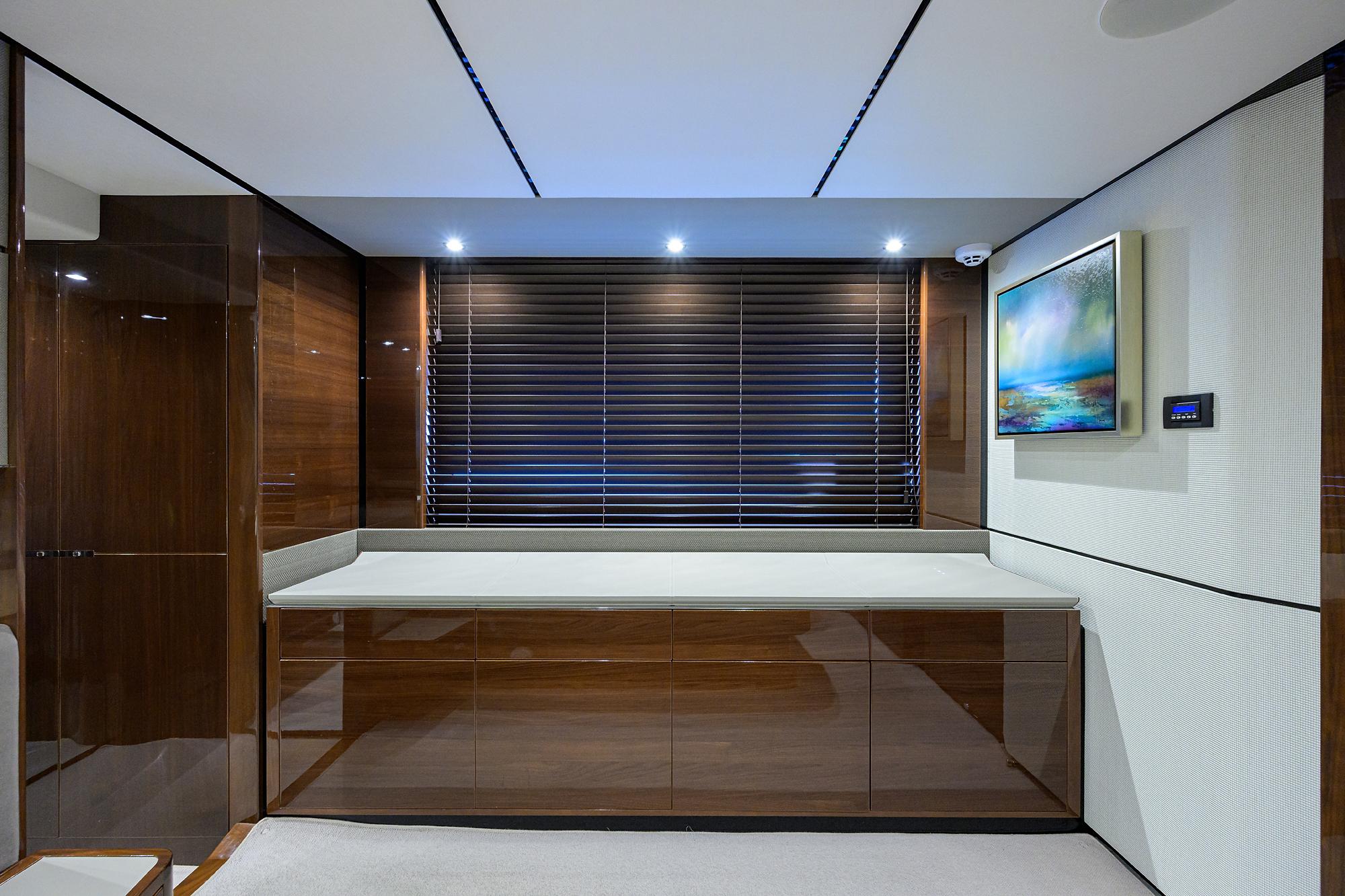 Princess S65 Gallant Lady - Master Stateroom
