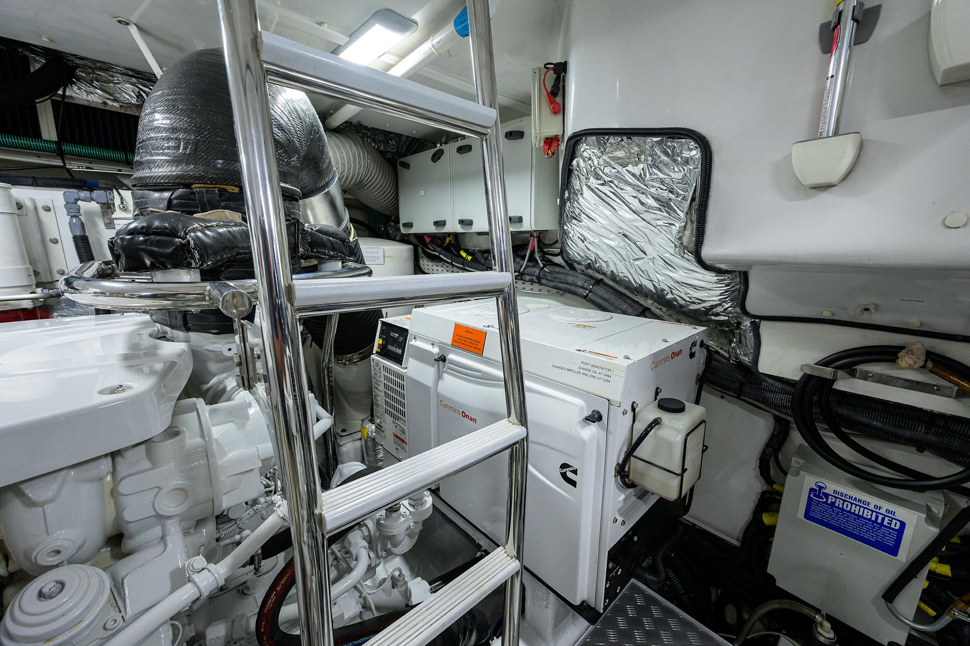 Princess S65 Gallant Lady - Engine Room