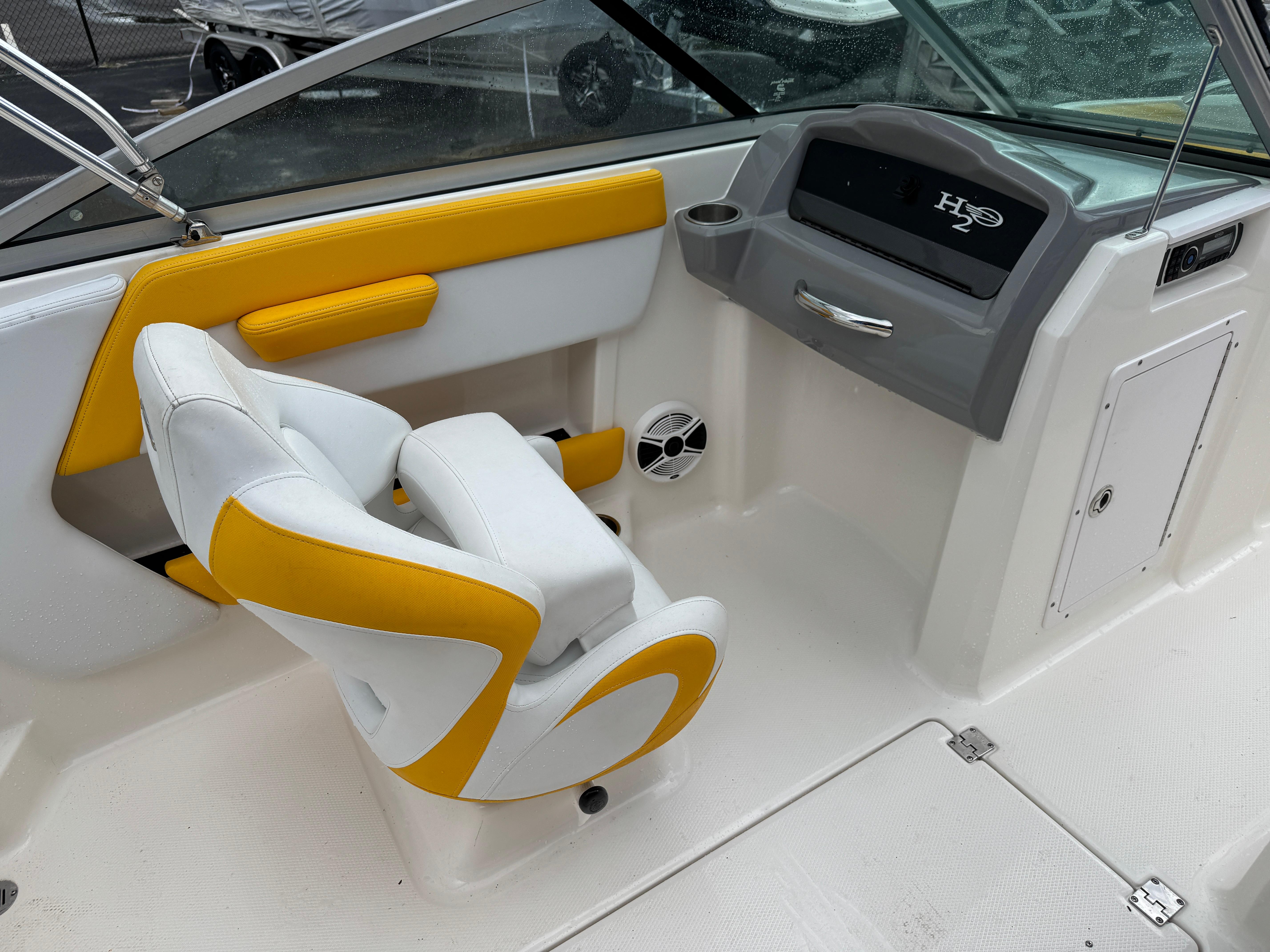 2014-chaparral-21-sport-h2o-power-9830159-20250606133923579-1_xlarge
