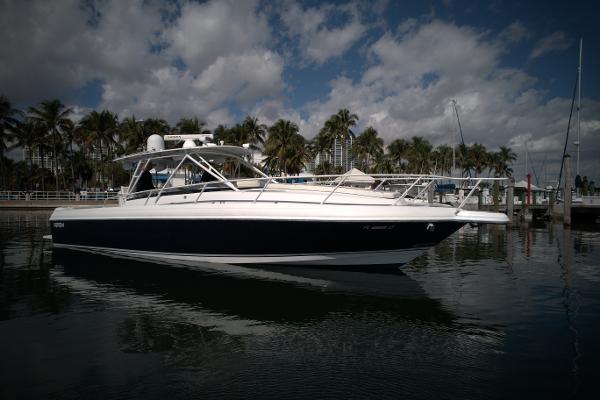 Photo of 2002 Intrepid 37'