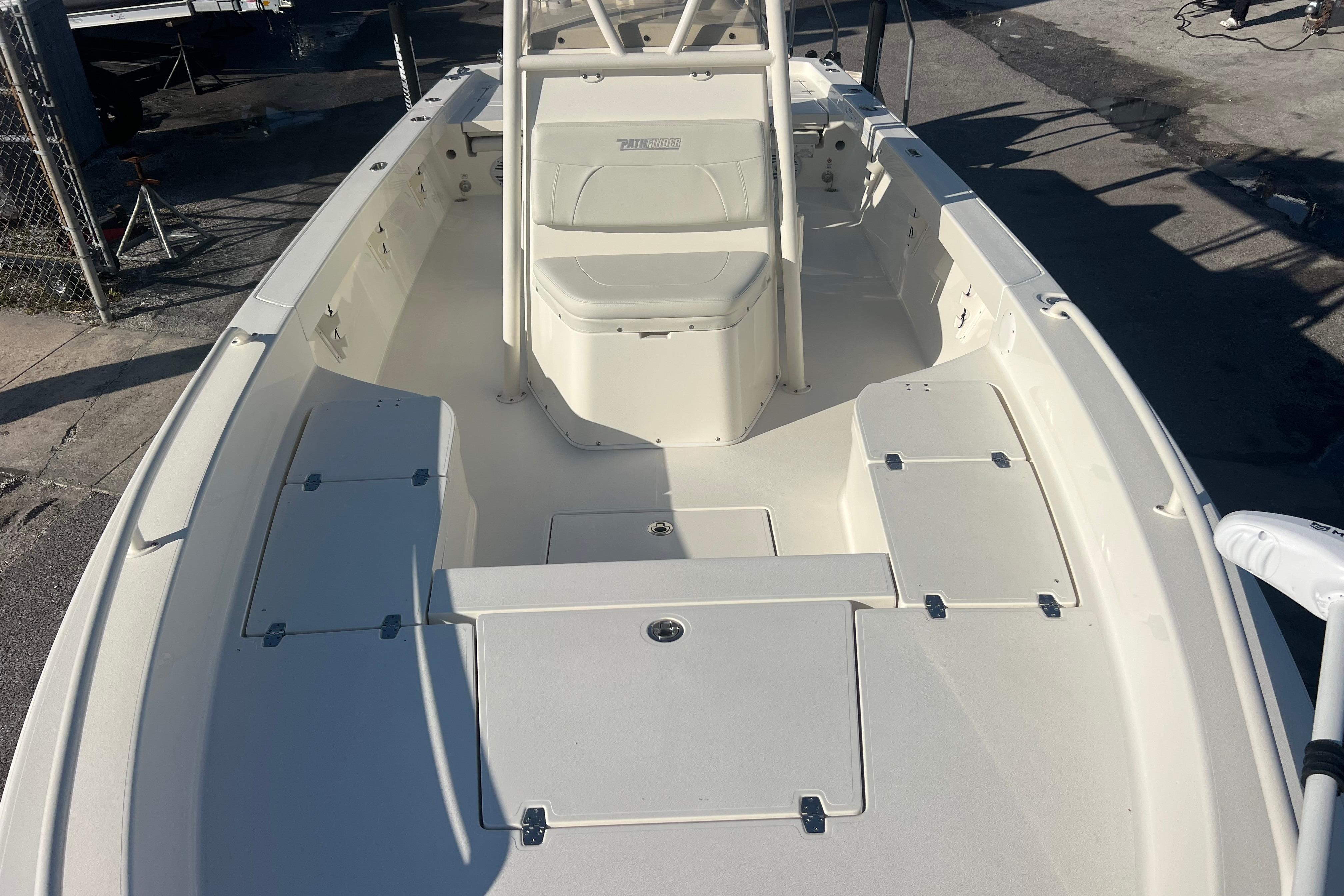 2017 Pathfinder 2600 TRS-11