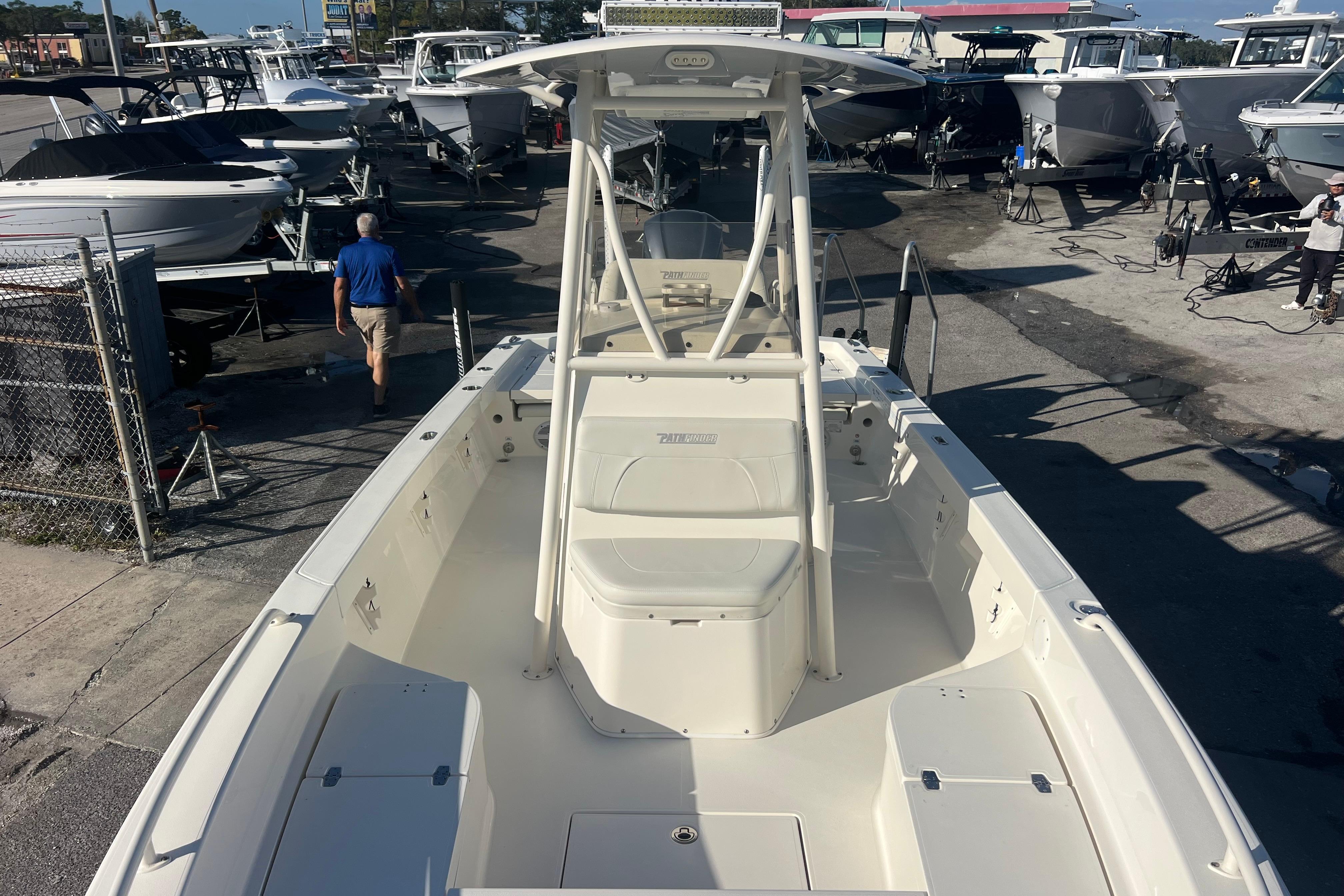 2017 Pathfinder 2600 TRS-12