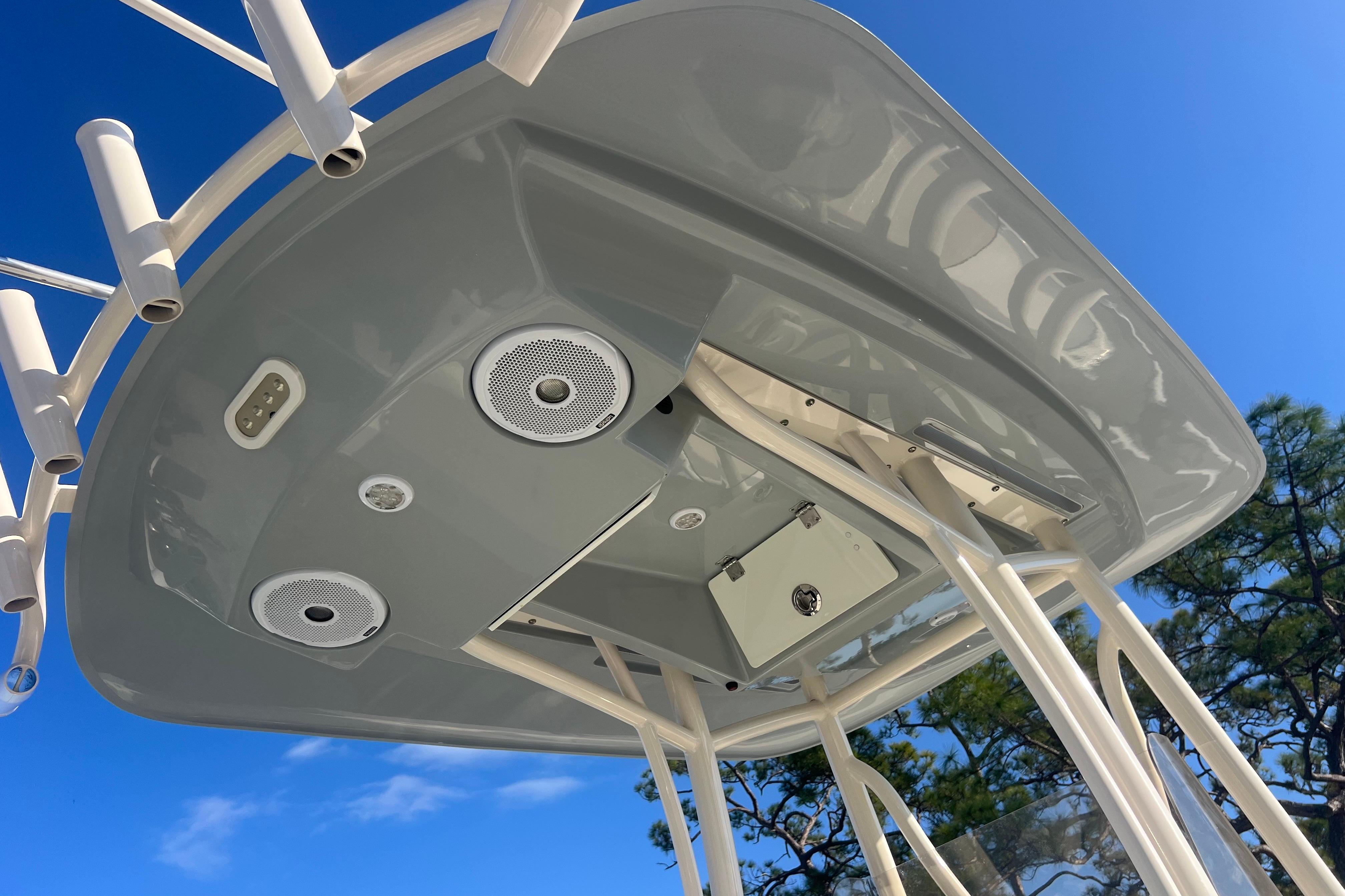 2017 Pathfinder 2600 TRS-20