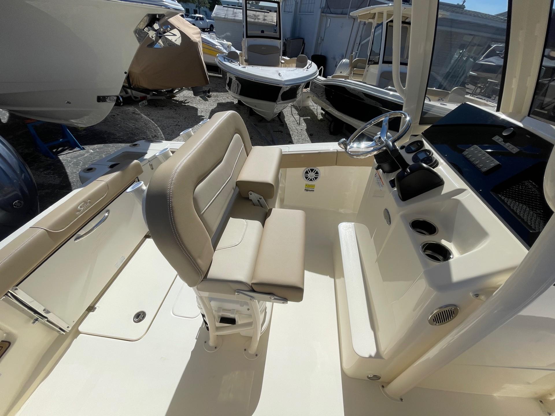 2025 Scout 215 XSF-5
