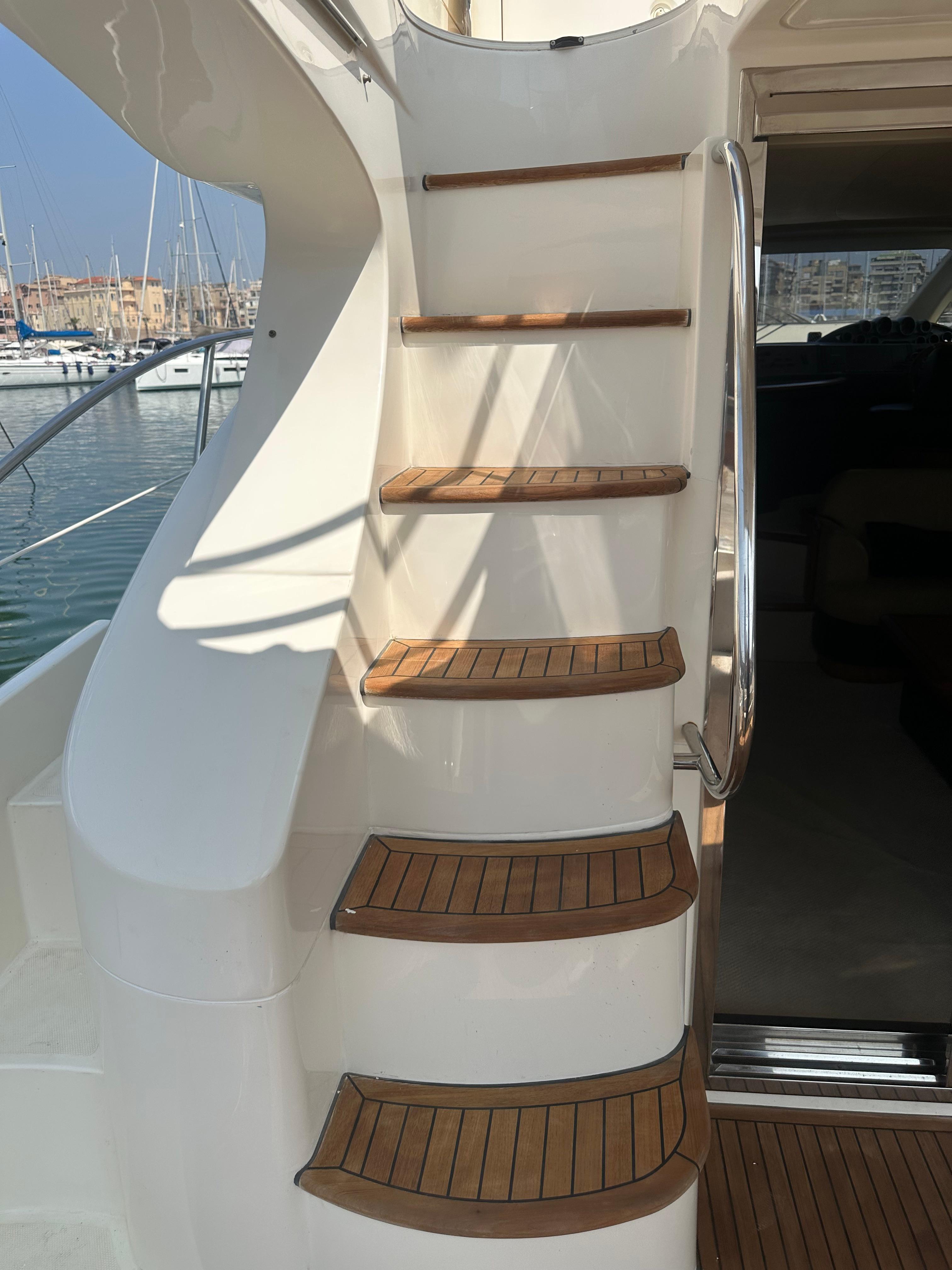 2006 Azimut 52 