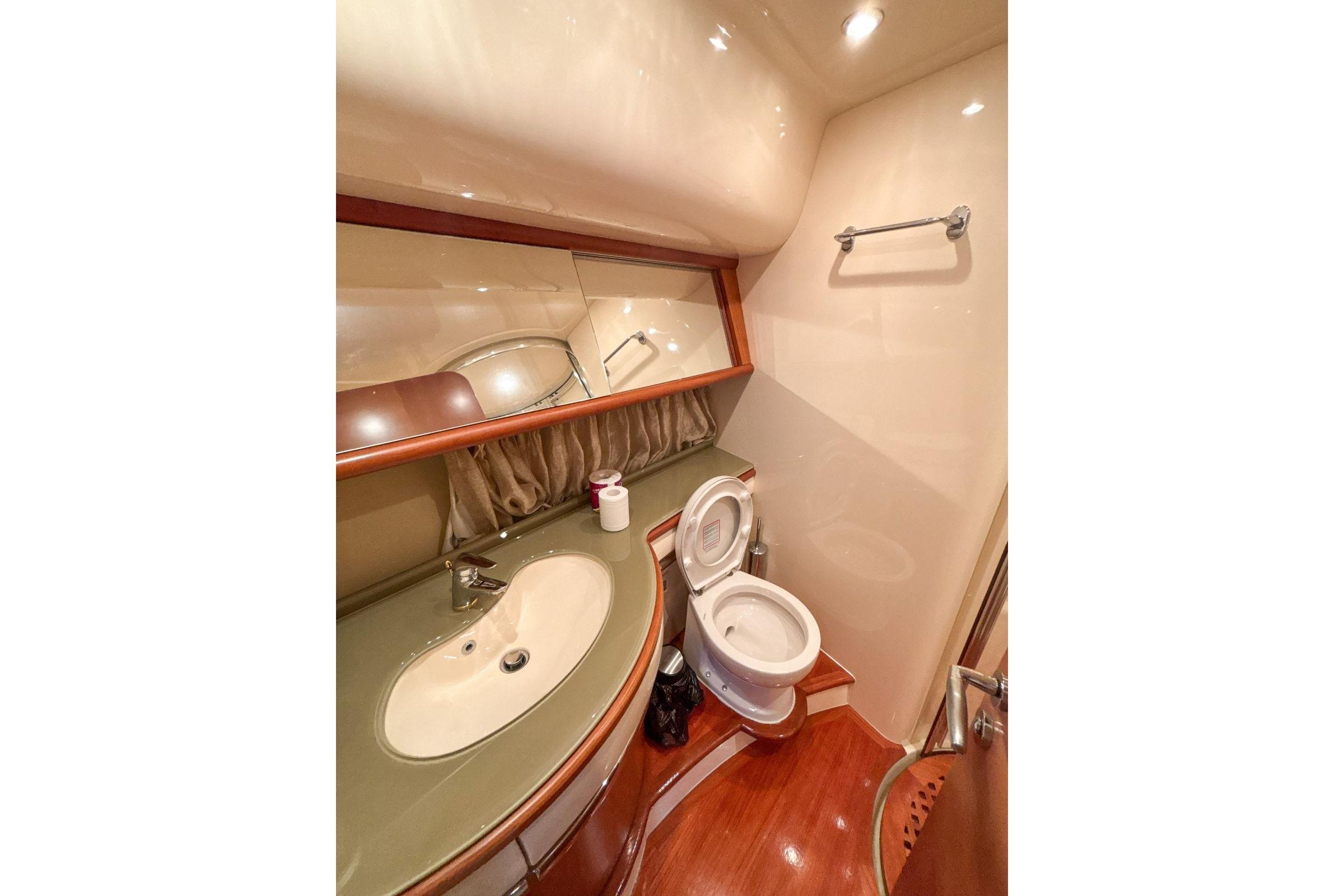 2009 Azimut 62e Power 10040163 20251216234902076 1