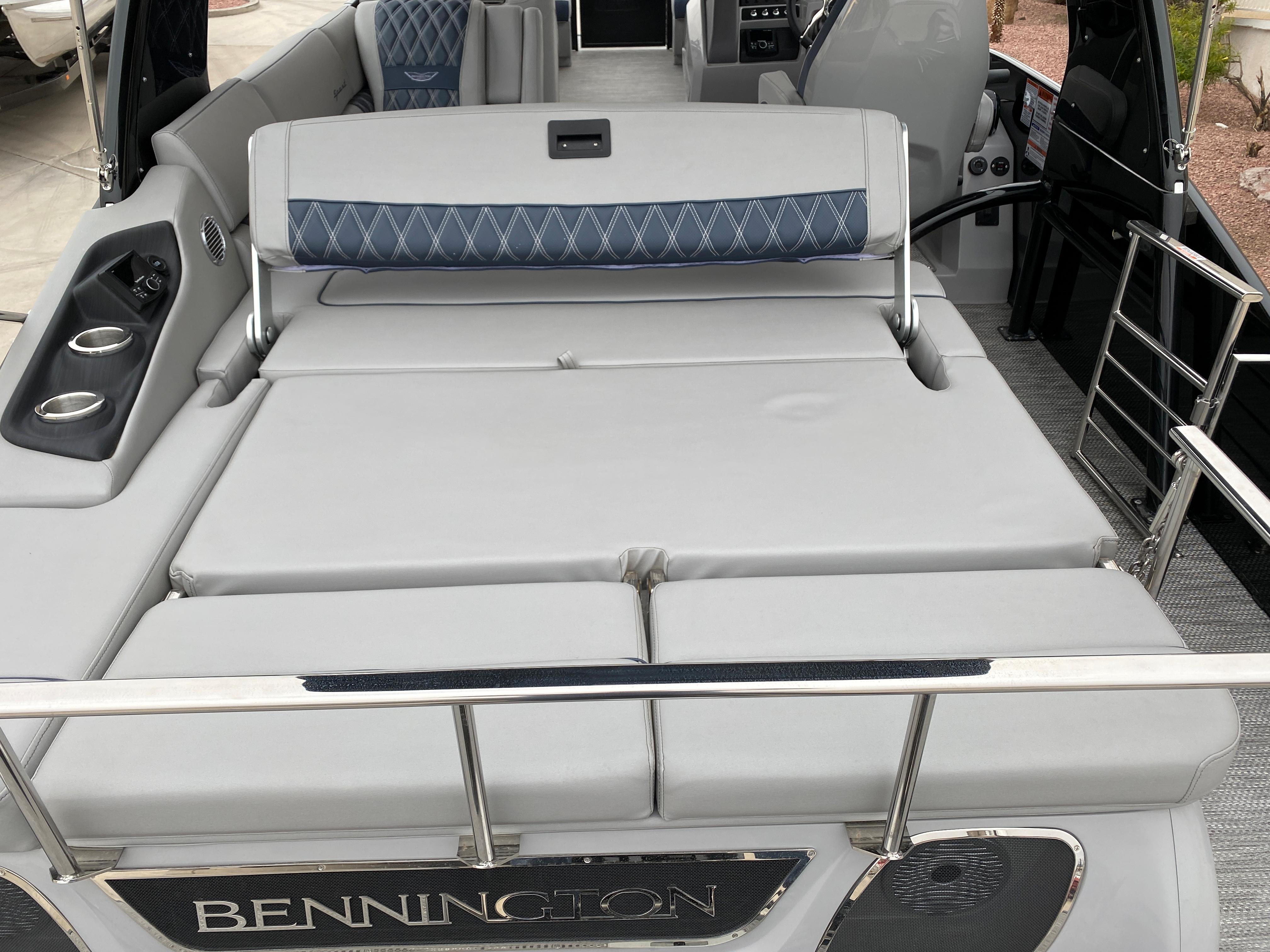 2022 Bennington 25 RXSBA #B9405I inventory image at Sun Country Marine Group, Lake Havasu City, AZ 2022 Bennington 25 RXSBA #B9405I inventory image at Sun Country Marine Group, Lake Havasu City, AZ