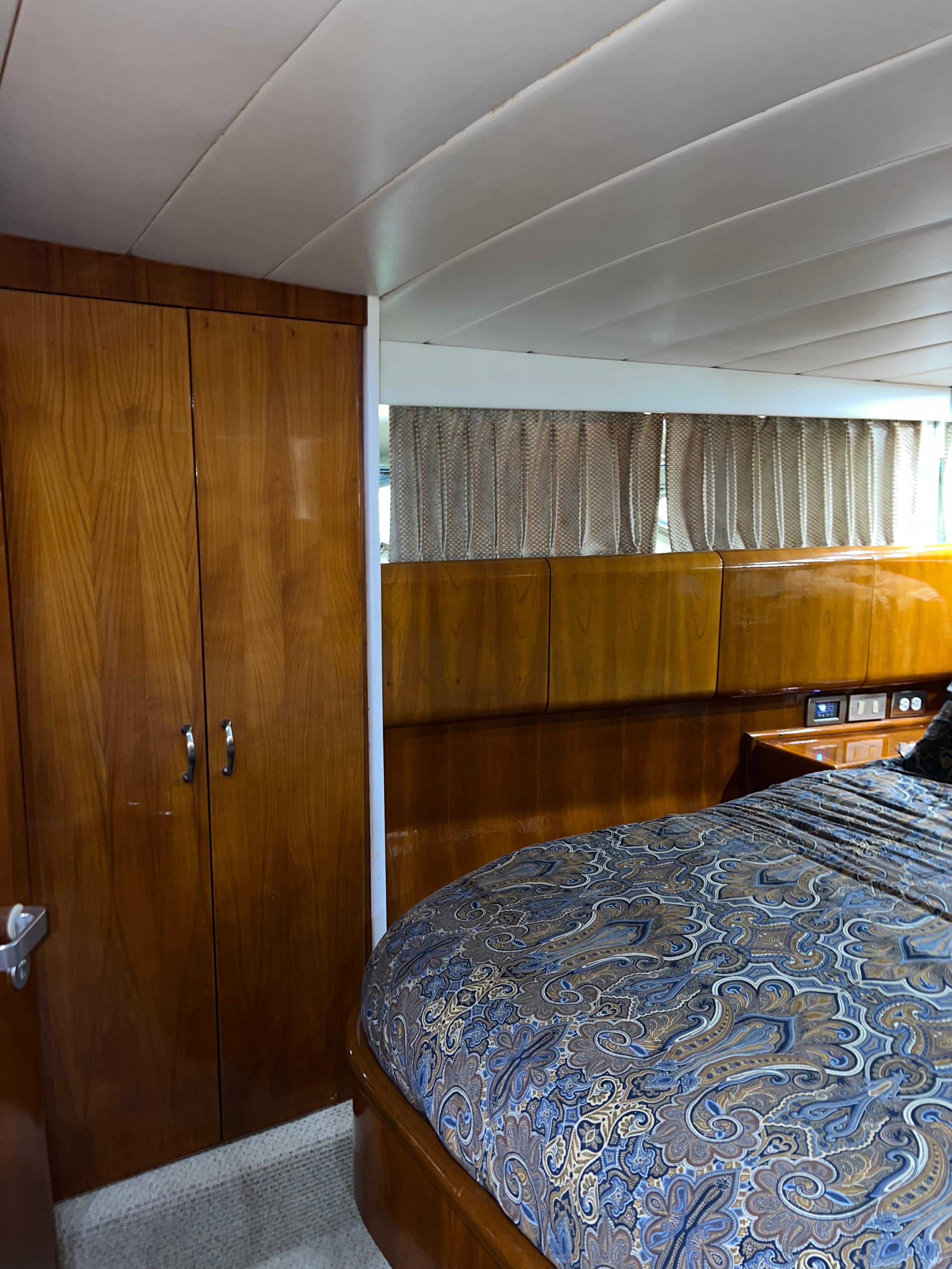 Yacht Photos Pics
