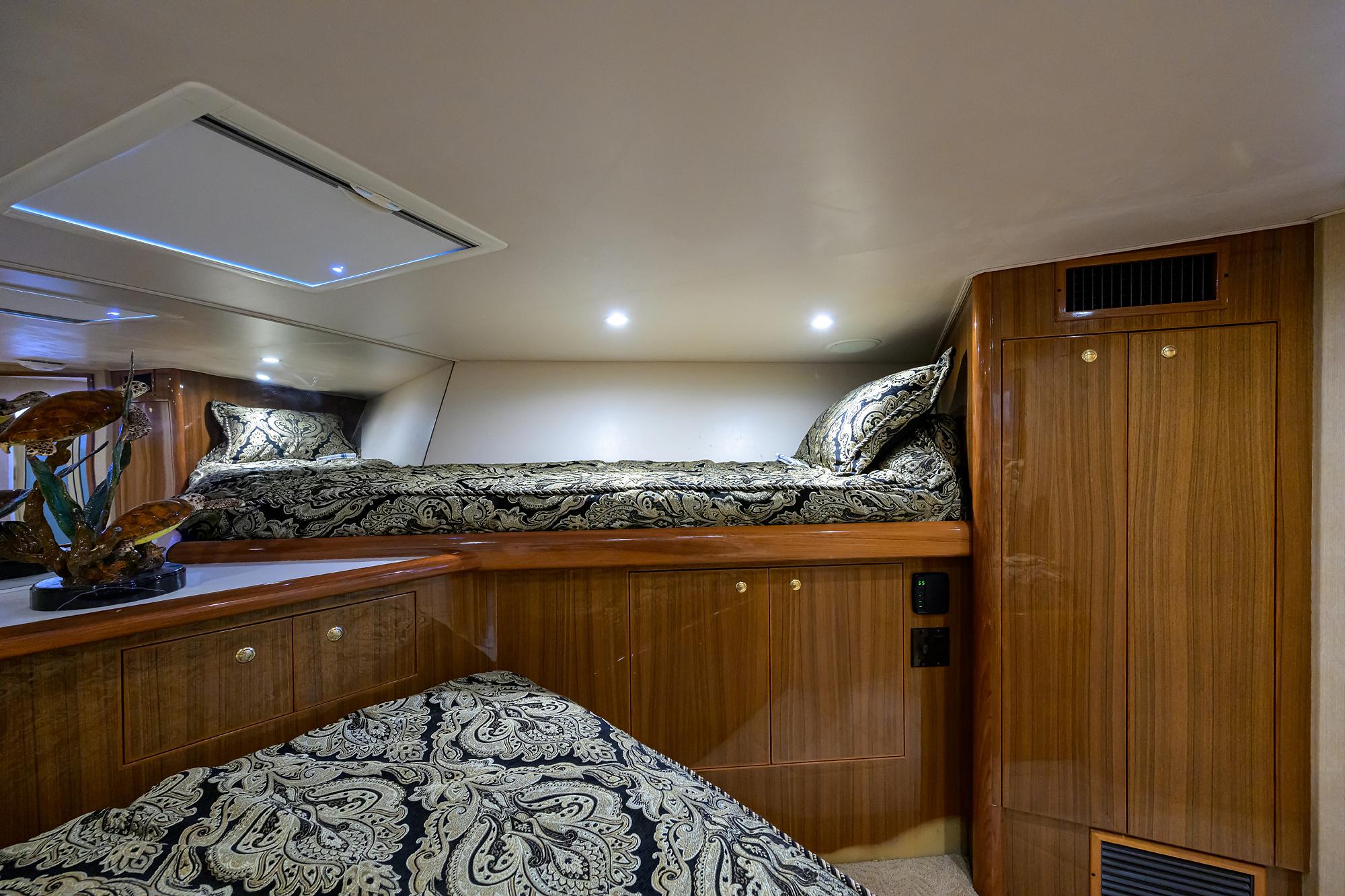 Viking 61 Bobkat - Interior Forward Guest Stateroom