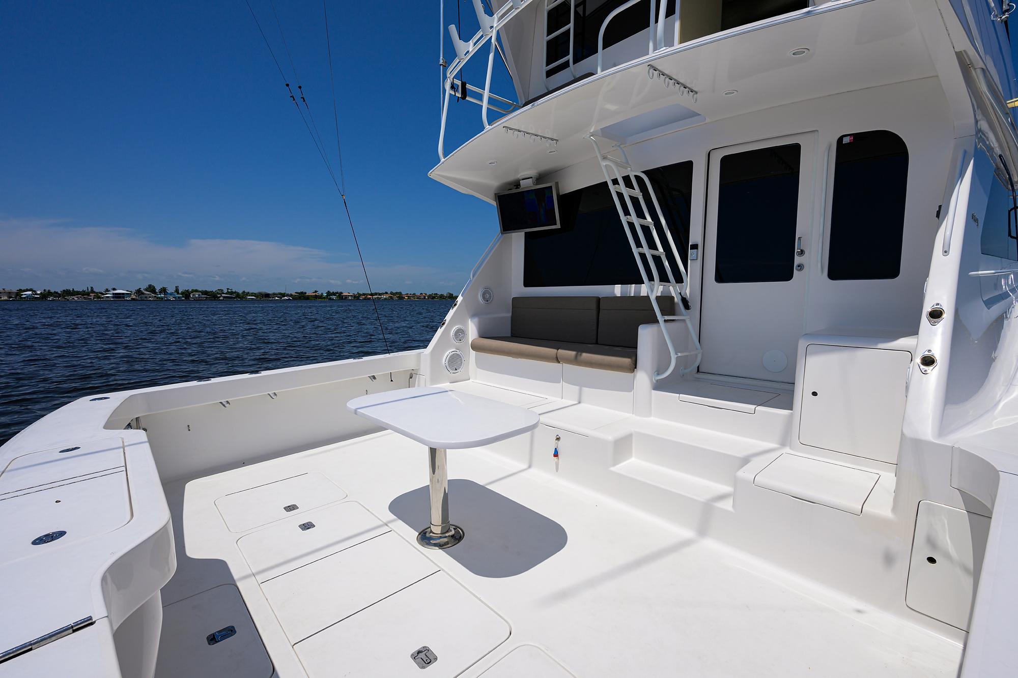 Viking 61 Bobkat - Exterior Cockpit