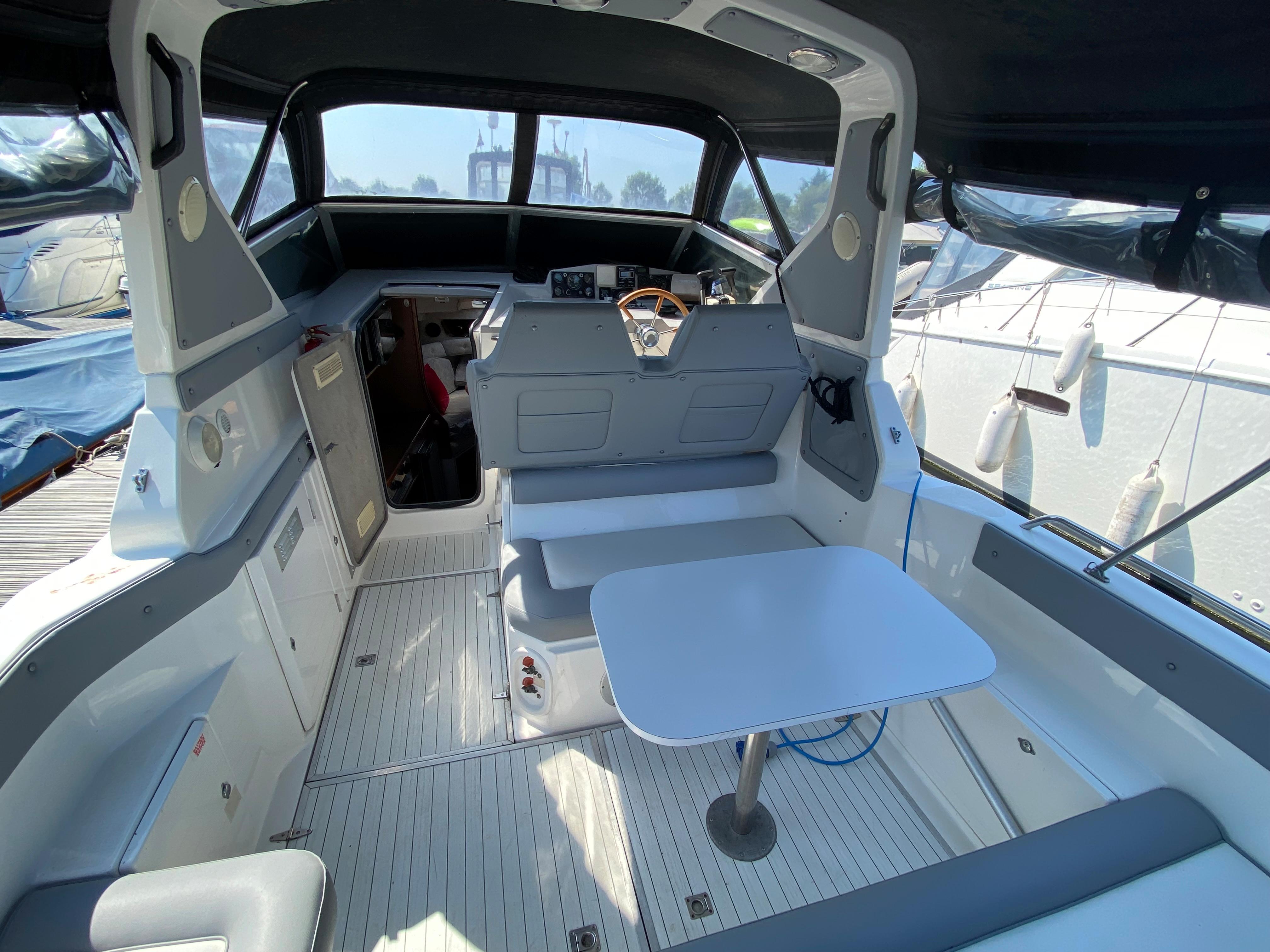 1991 Sealine 255 Senator