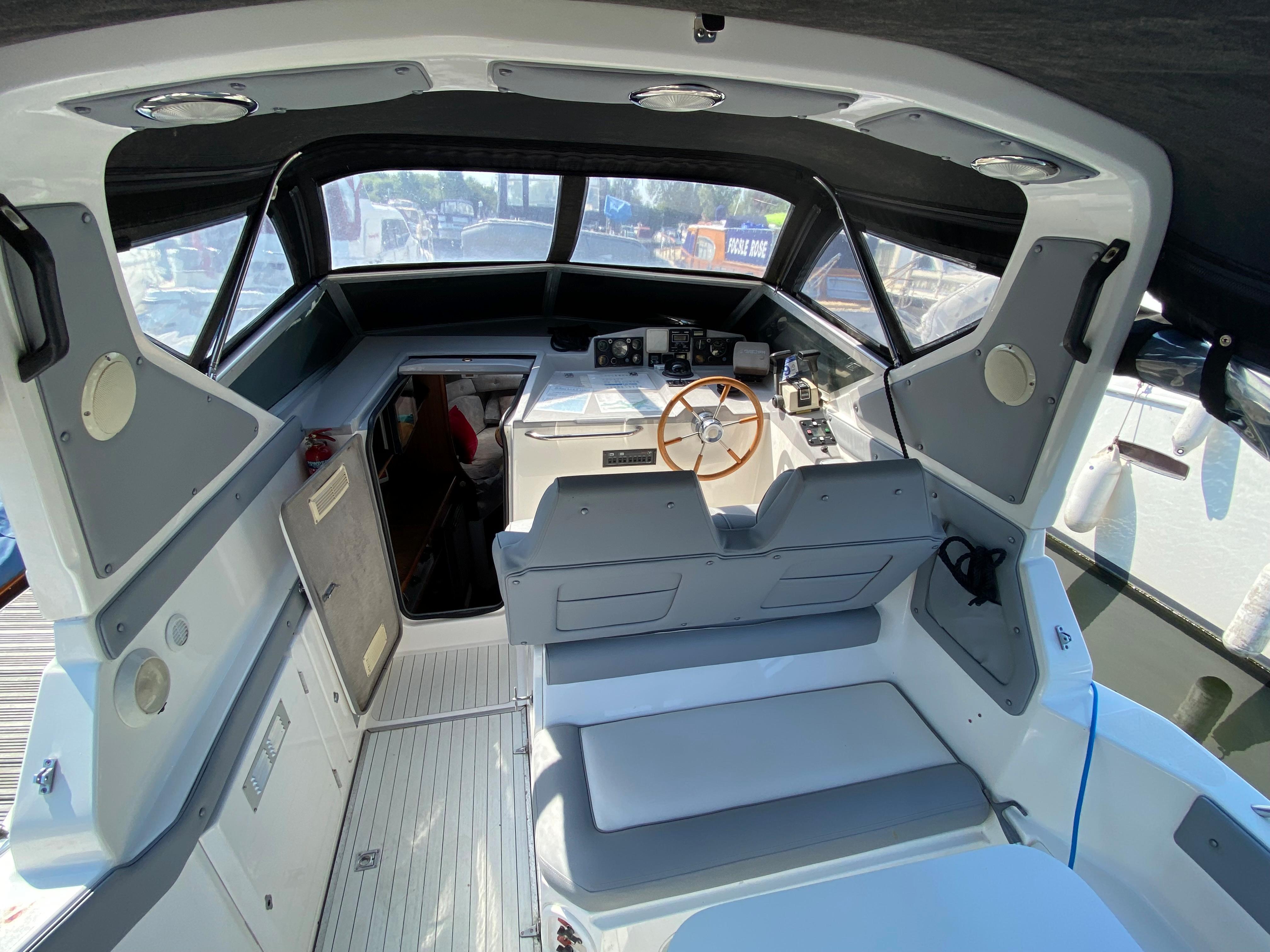 1991 Sealine 255 Senator