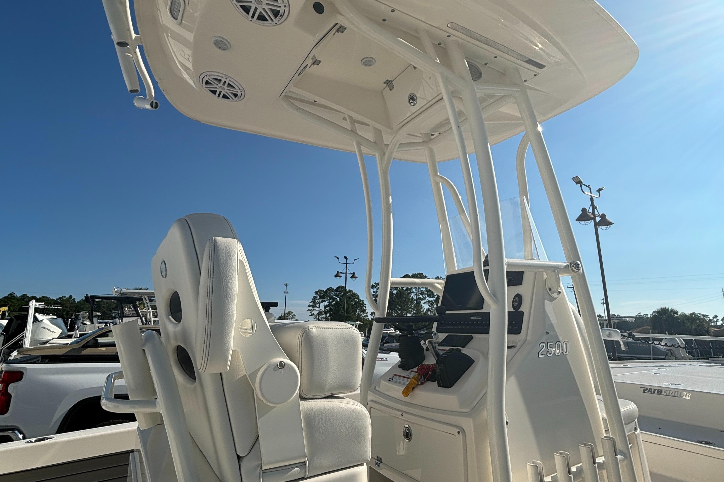 2021-pathfinder-2500-hybrid-power-9450175-20240705084308862-1_XLARGE
