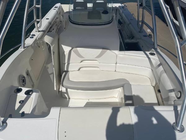32' Boston Whaler, Listing Number 100915091, Image No. 9