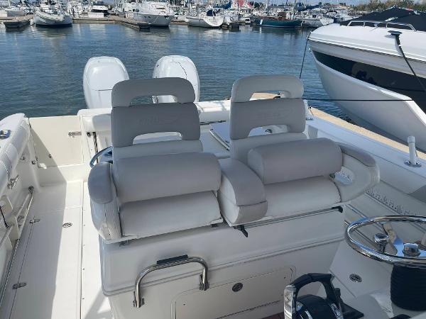 32' Boston Whaler, Listing Number 100915091, - Photo No. 20