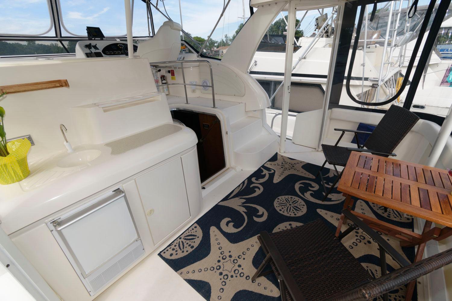 M 9926 JP Knot 10 Yacht Sales