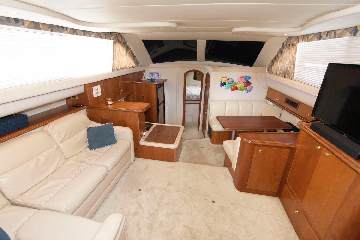 M 9926 JP Knot 10 Yacht Sales