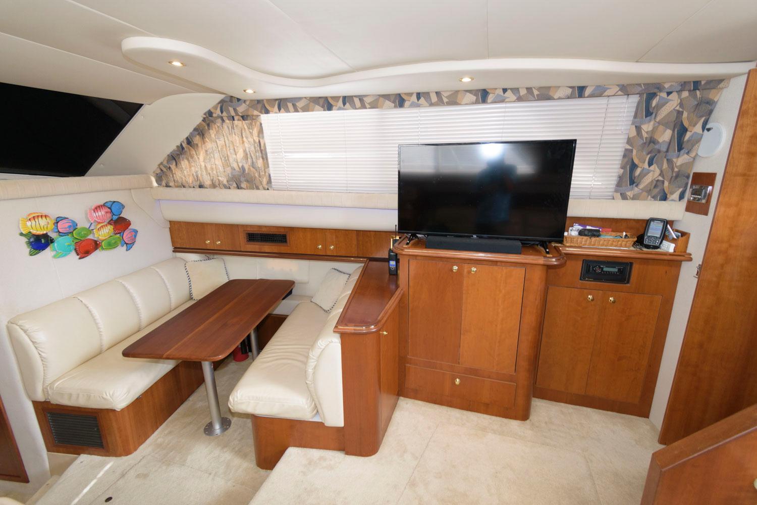 M 9926 JP Knot 10 Yacht Sales