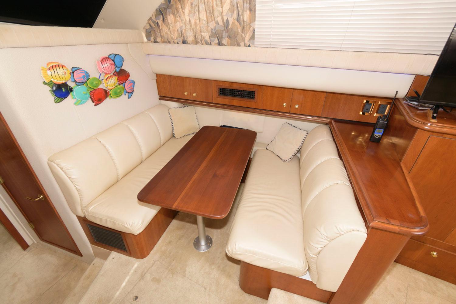 M 9926 JP Knot 10 Yacht Sales