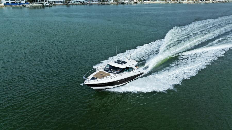 Best Times Too w/ Seakeeper Roll Stabilizer 