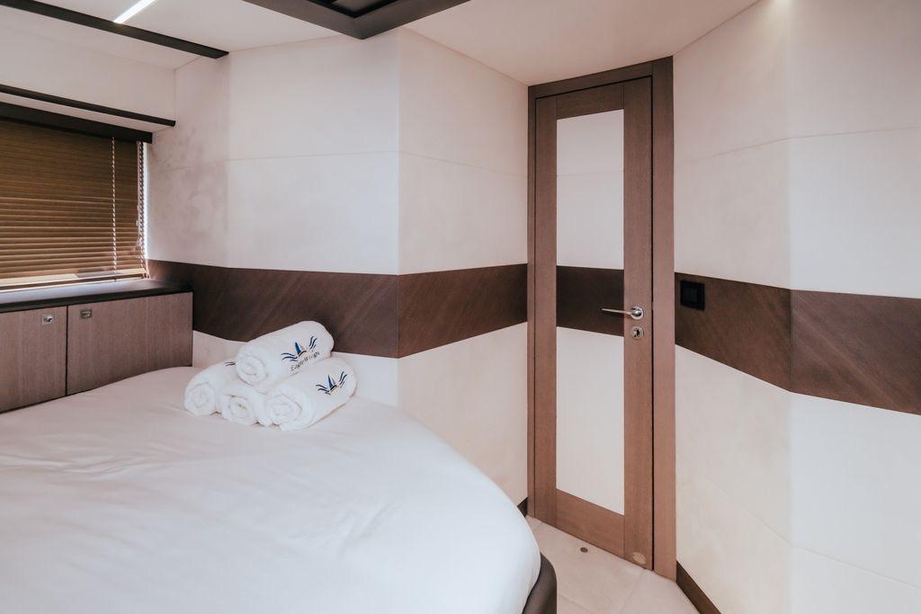 2024 Galeon 440 Fly Power 10060177 20260219024303442 2