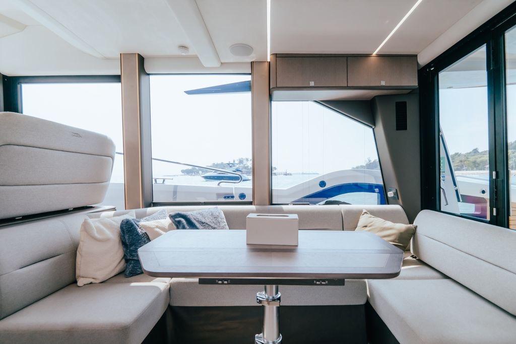 2024 Galeon 440 Fly Power 10060177 20260219024309338 2