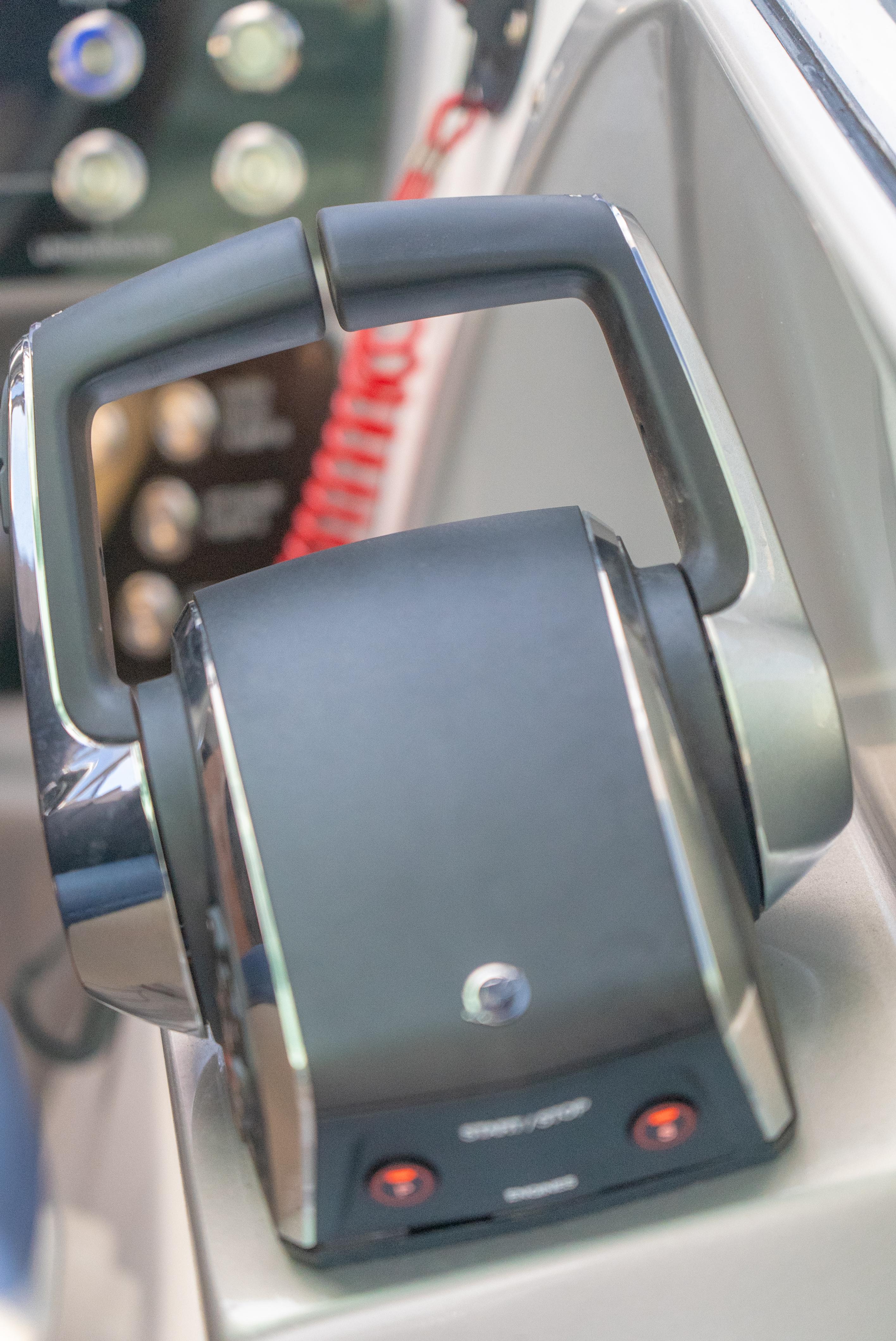 Hanover-305 Outboard Alpine Gray Ultimate Sport Edition 2025-Ready for Immediate Delivery FL-US-9663598 | Thumbnail