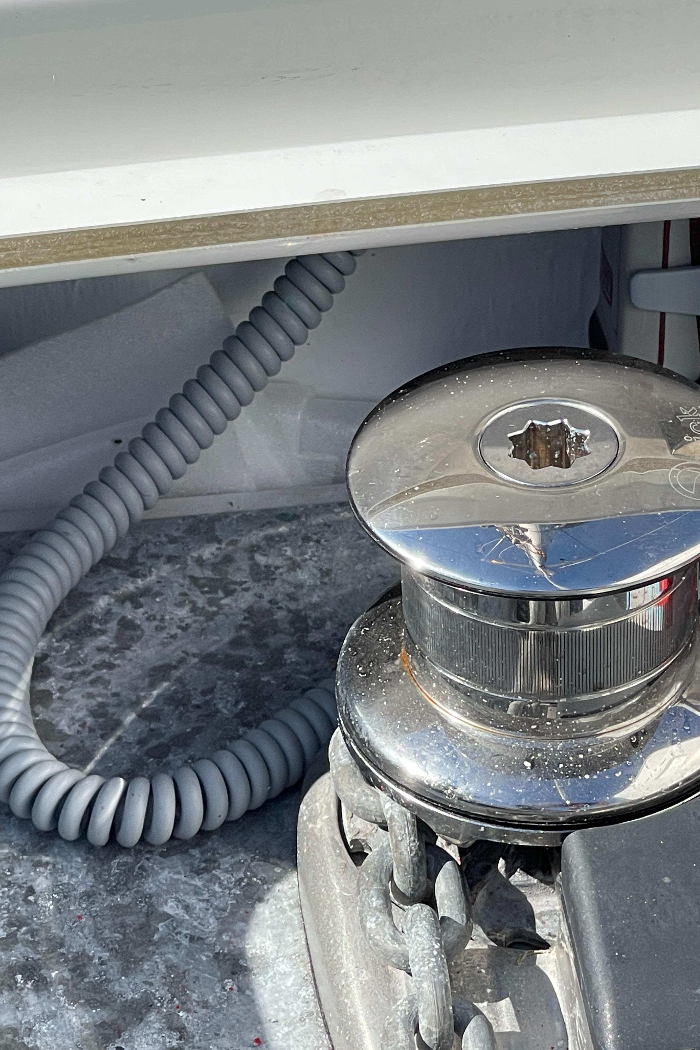 Windlass with remote and helm control