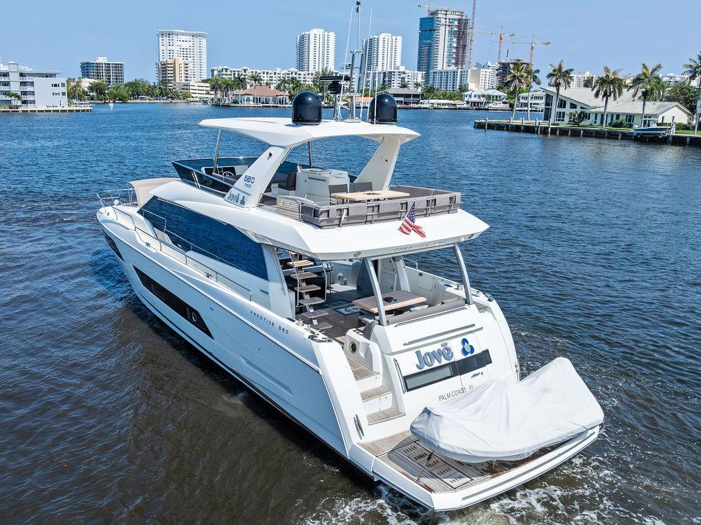 2018-prestige-680-power-9800180-20250522134321687-1_XLARGE