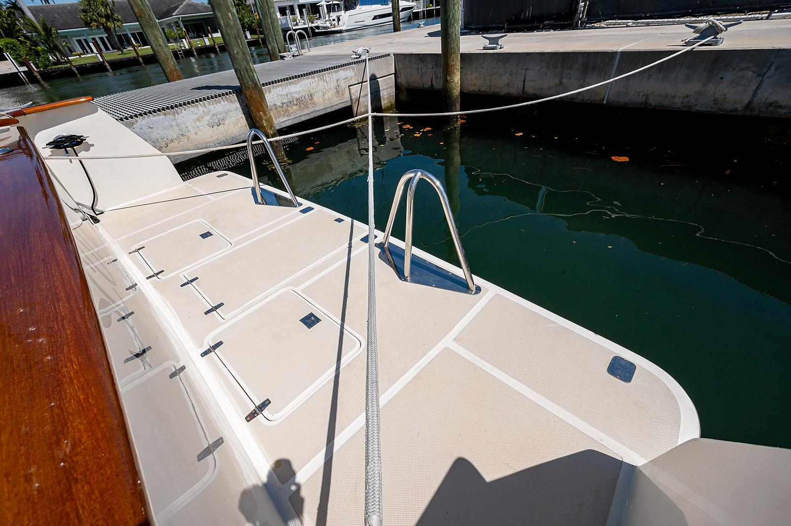 2000 Offshore Yachts 62 Pilot House Yachts360