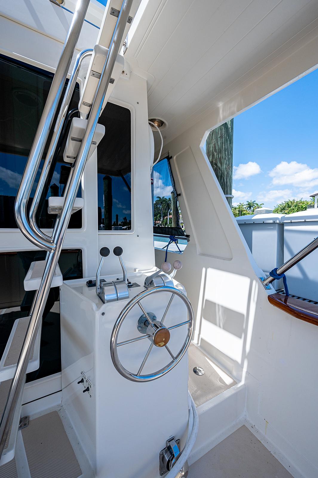 2000 Offshore Yachts 62 Pilot House Yachts360