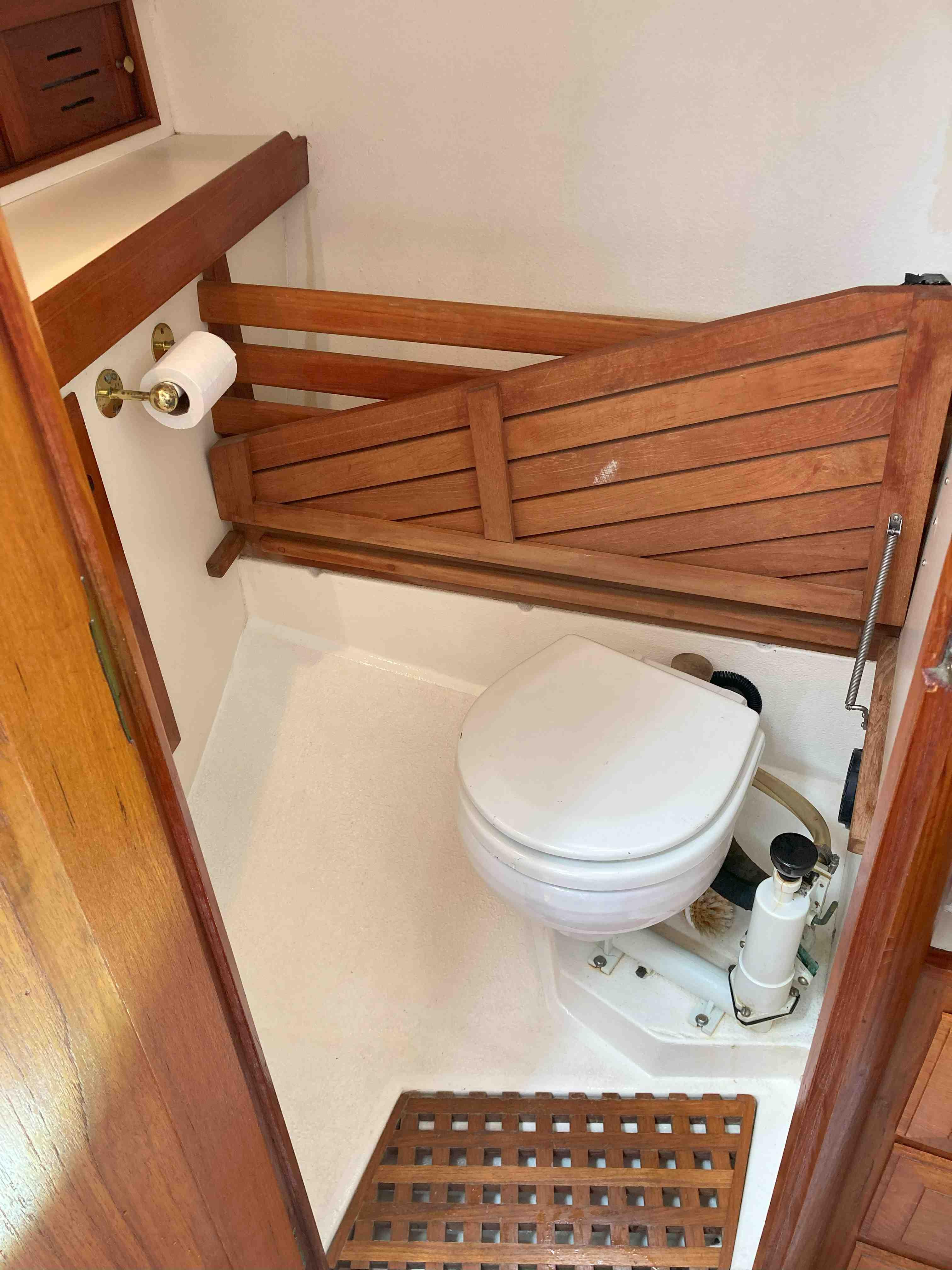 Image [48] of 1985 Cape Dory 31