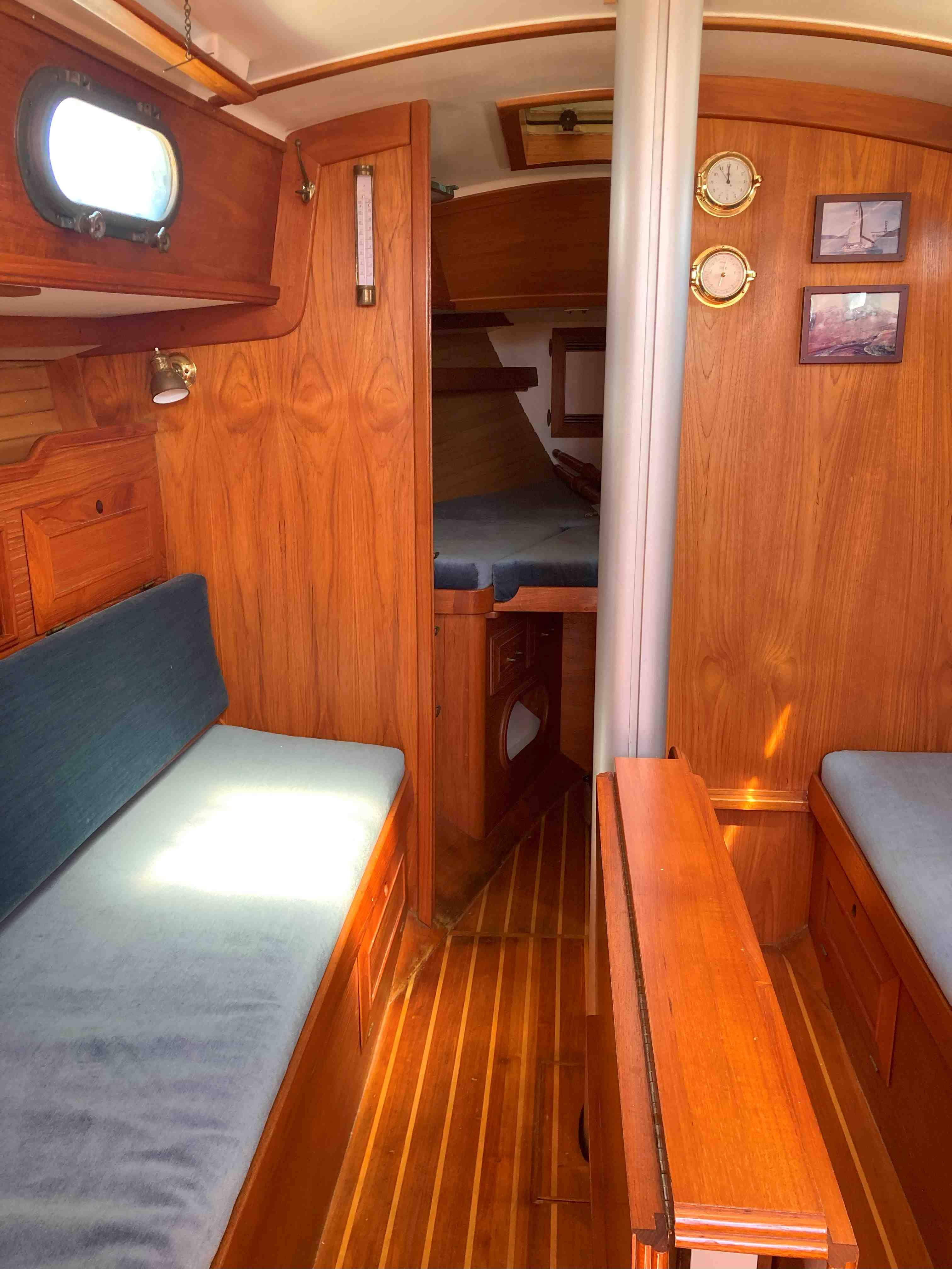 Image [49] of 1985 Cape Dory 31