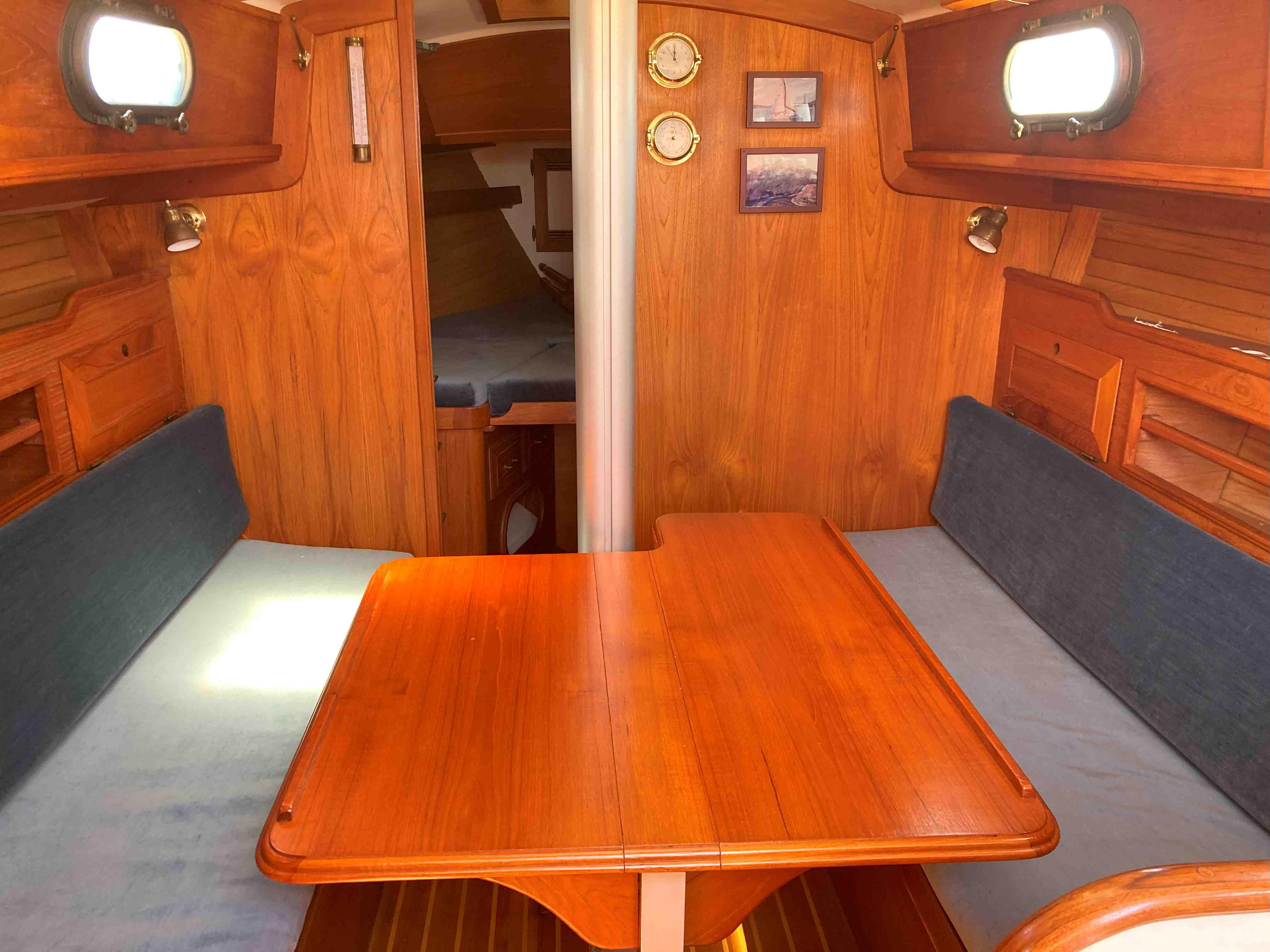 Image [52] of 1985 Cape Dory 31