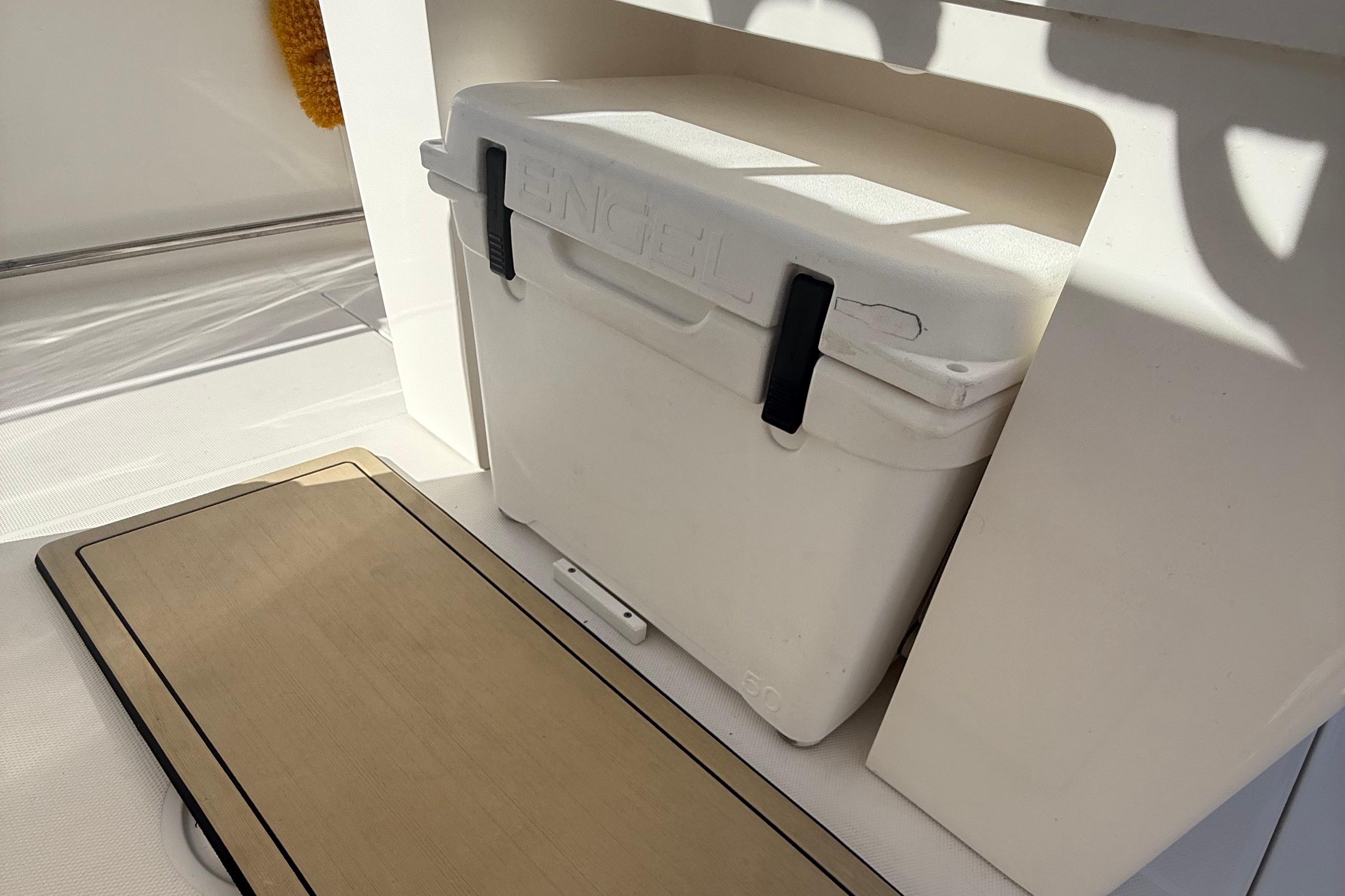 2016 Edgewater 280CC