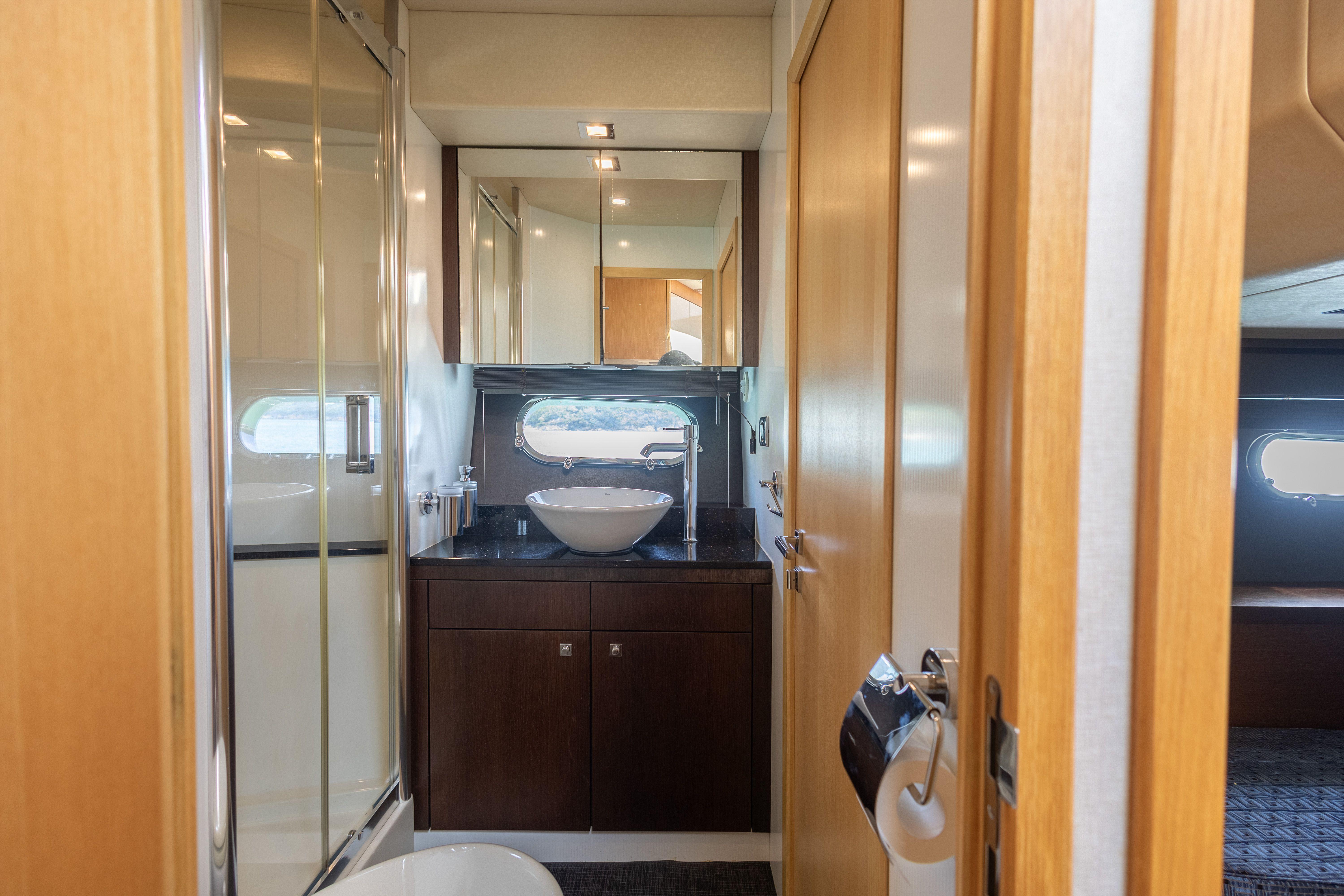 2013 Sunseeker Manhattan Power 9650187 20250108192818885 1 XLARGE